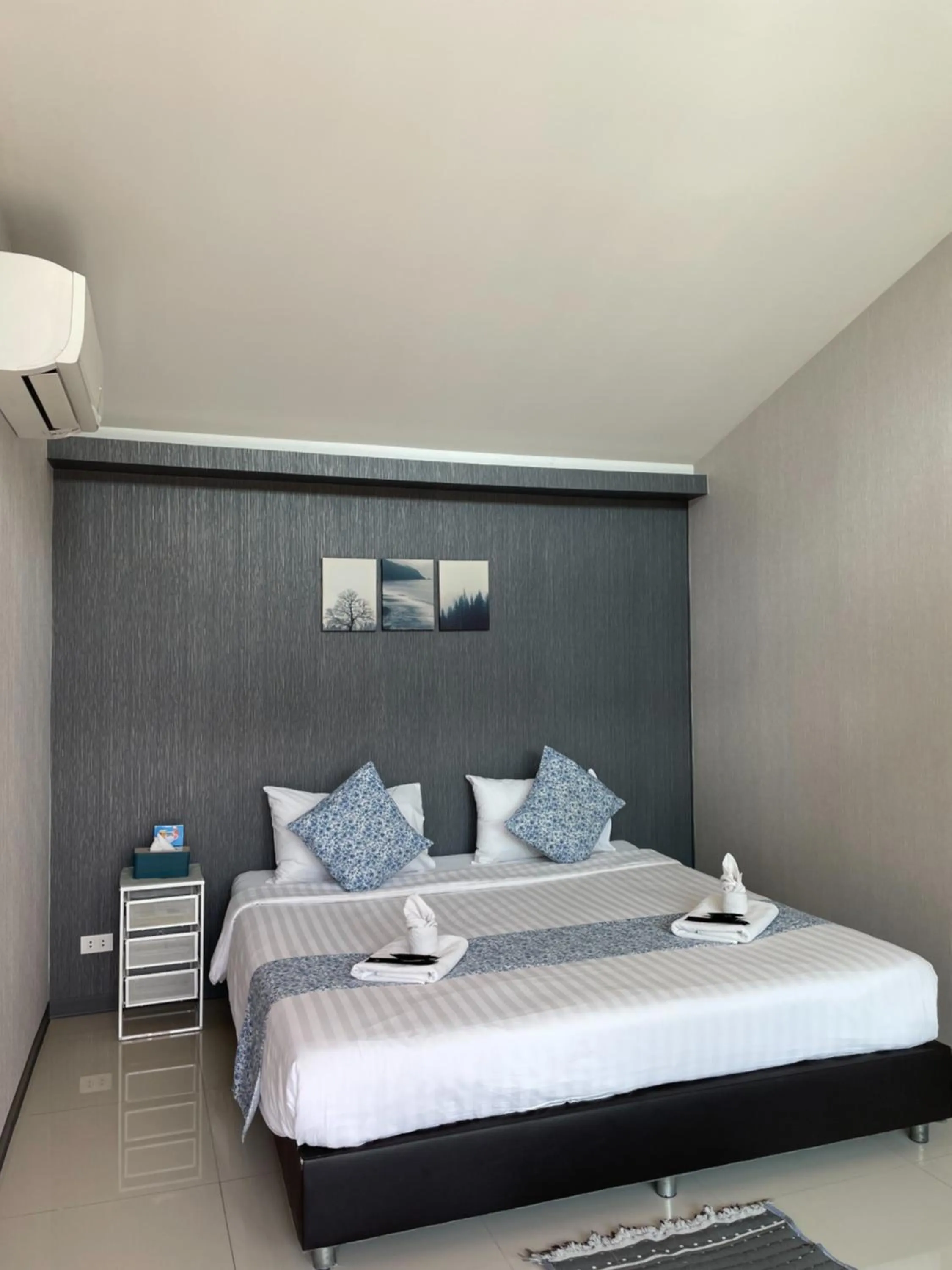 Bed in Napa Hostel Samrong Station