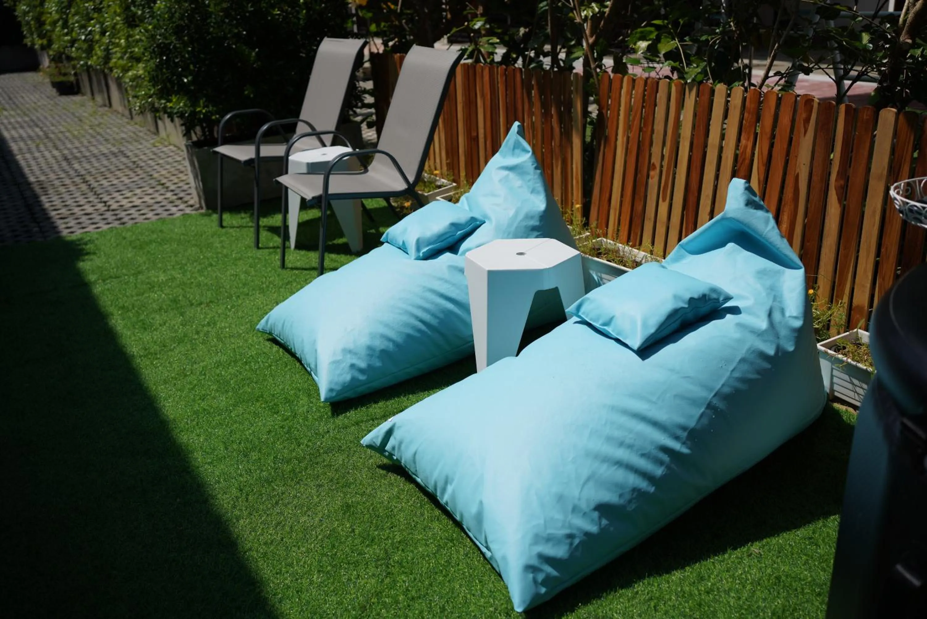 sunbed in Napa Hostel Samrong Station