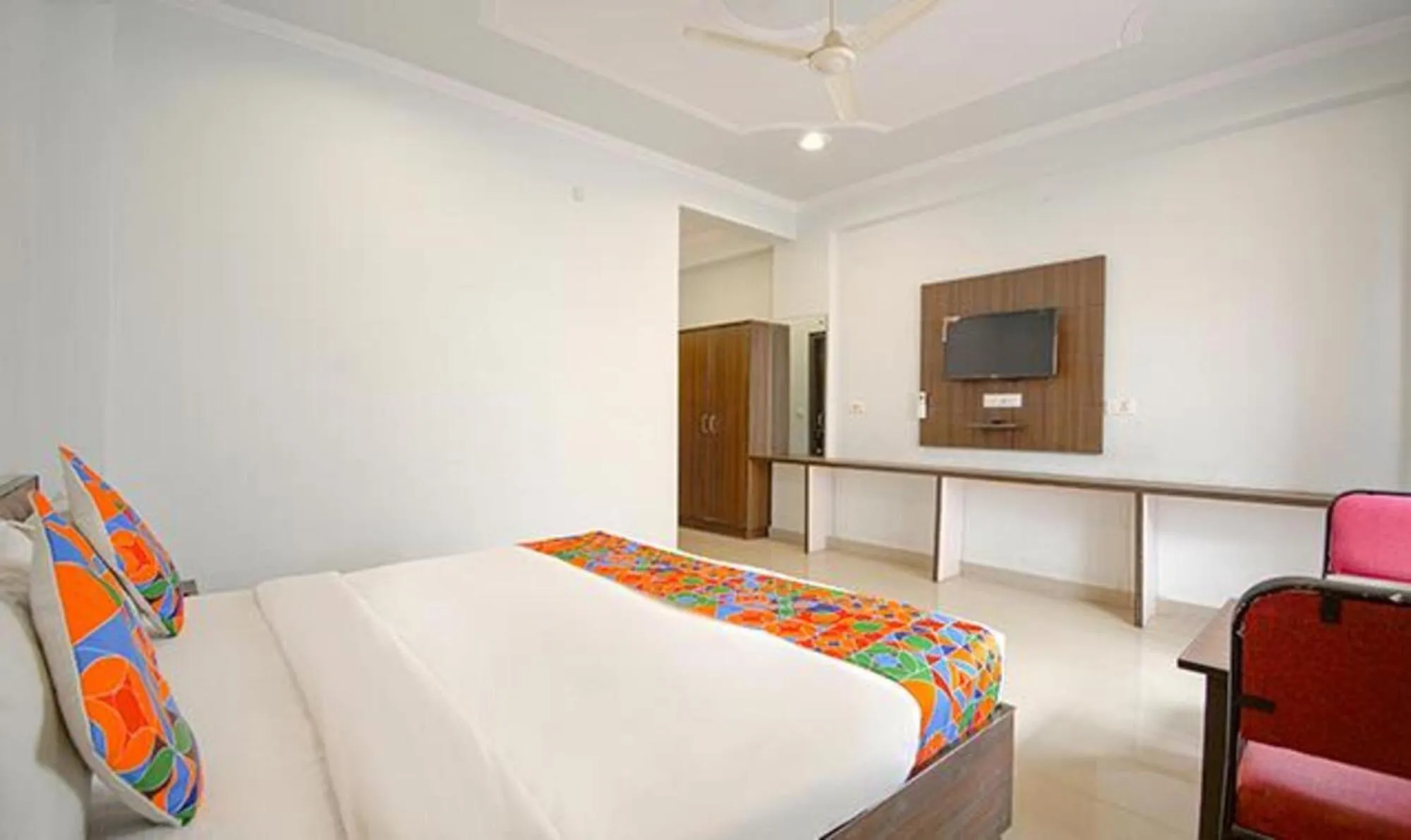 Bed in FabHotel Yamunotri Retreat, Tapovan