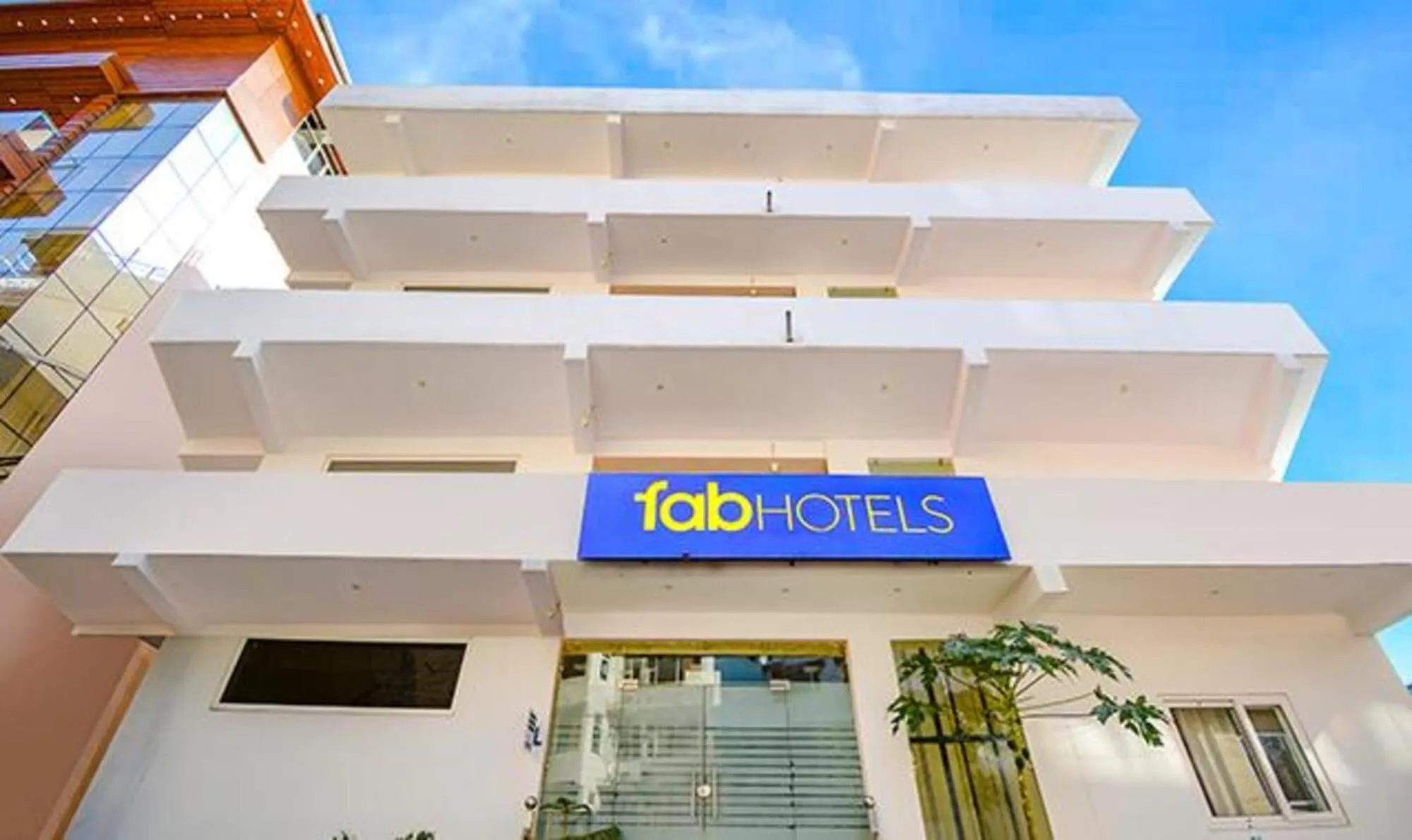 Property building in FabHotel Yamunotri Retreat, Tapovan