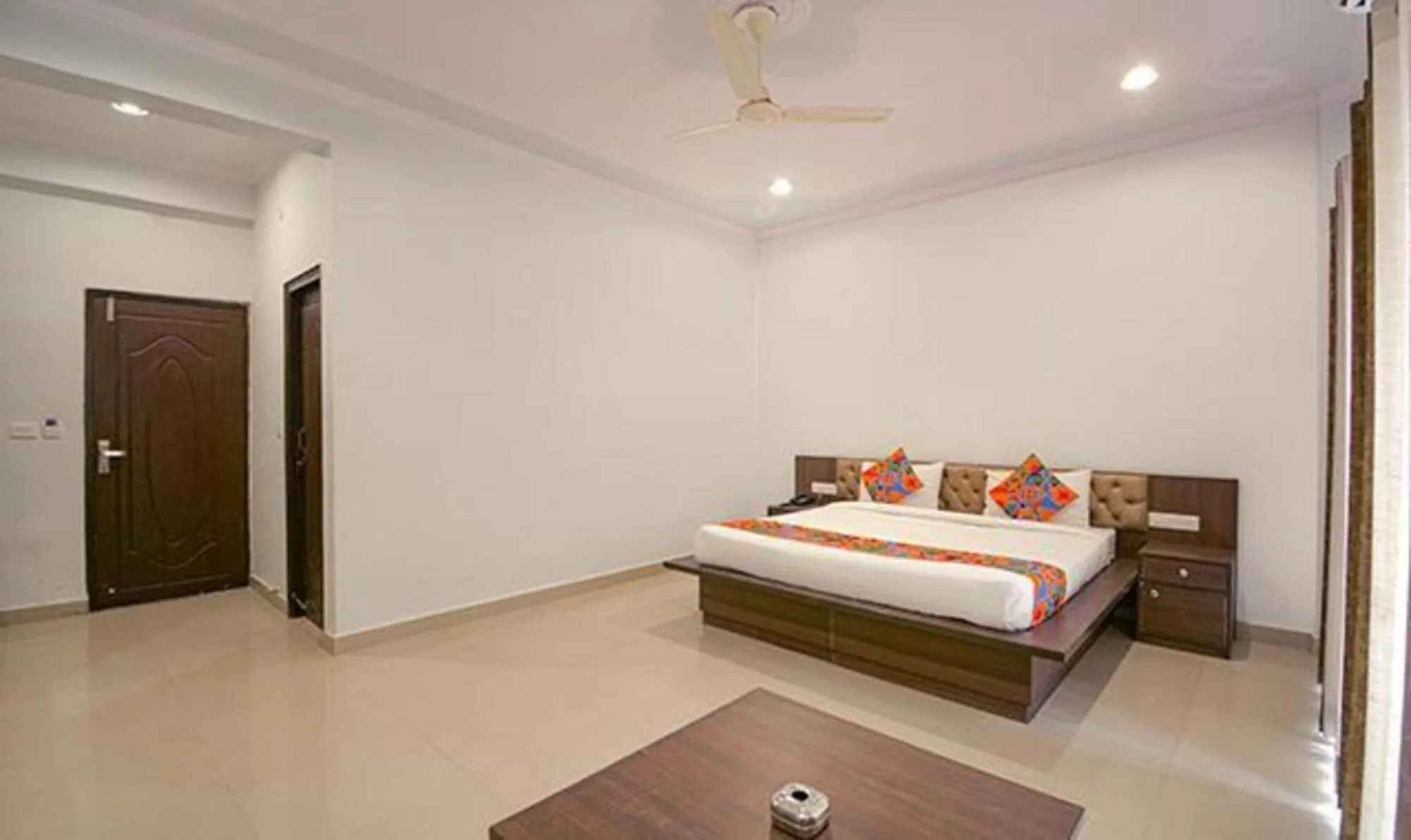 Bed in FabHotel Yamunotri Retreat, Tapovan