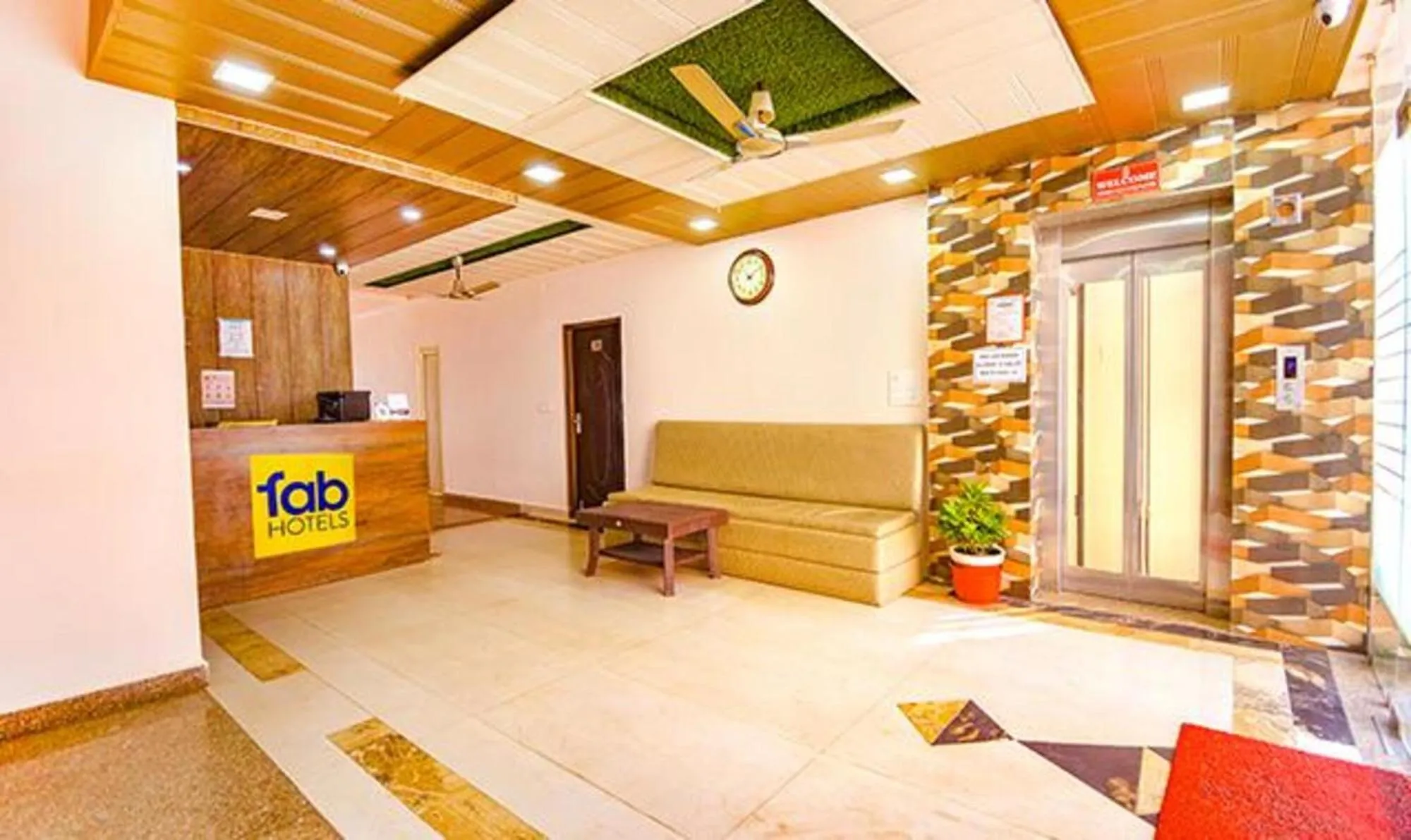 Lobby or reception, Bed in FabHotel Yamunotri Retreat, Tapovan
