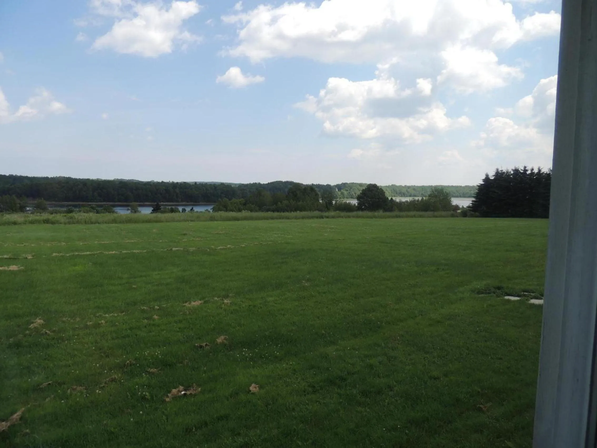 Area and facilities in Balmoral Motel