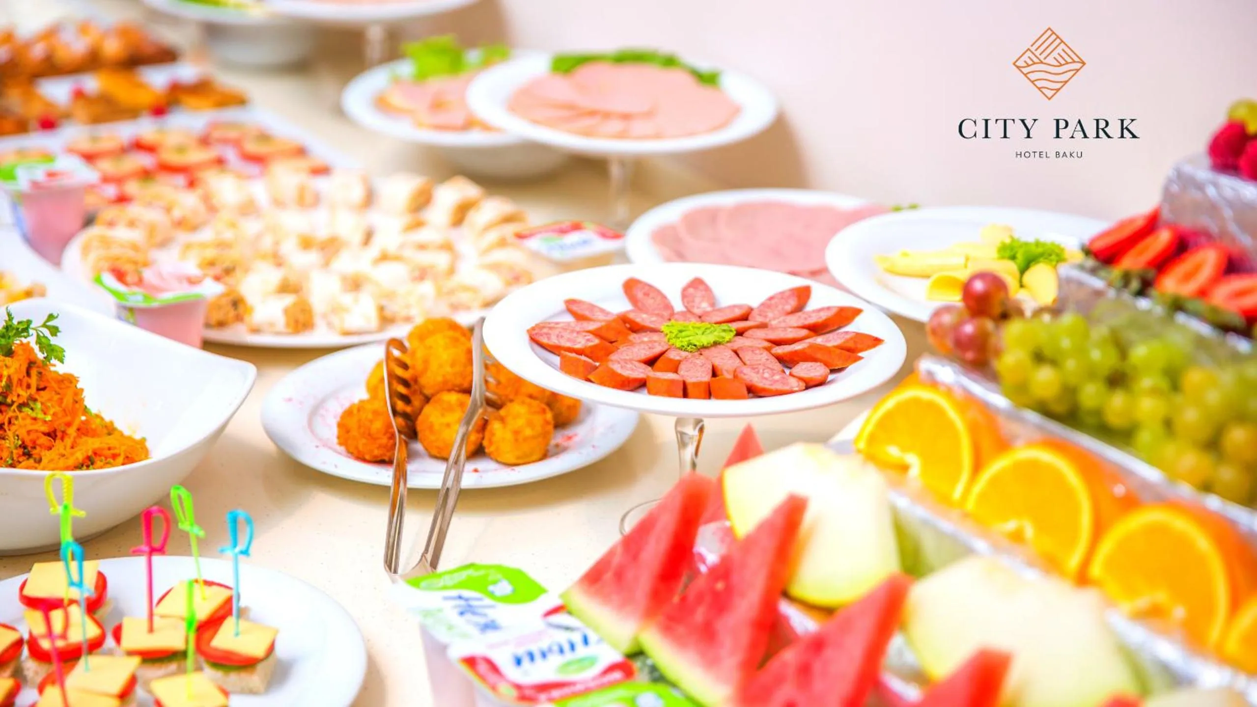 Restaurant/places to eat in City Park Hotel