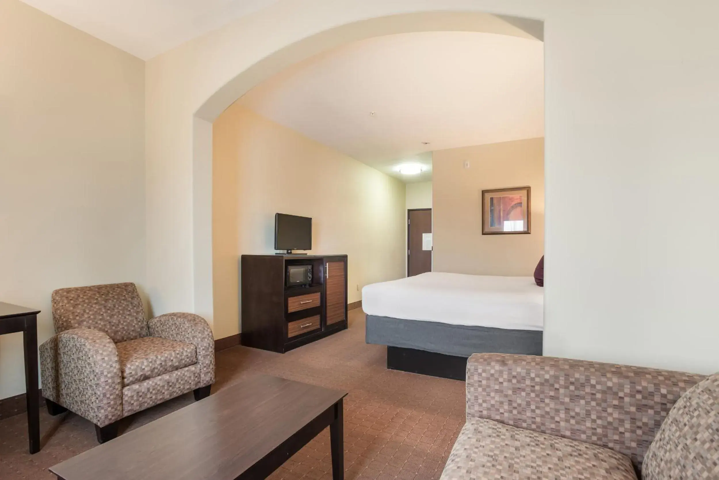 King Room - Disability Access/Non-Smoking in Knights Inn Bunkie King Room - Disability Access/Non-Smoking in Knights Inn Bunkie