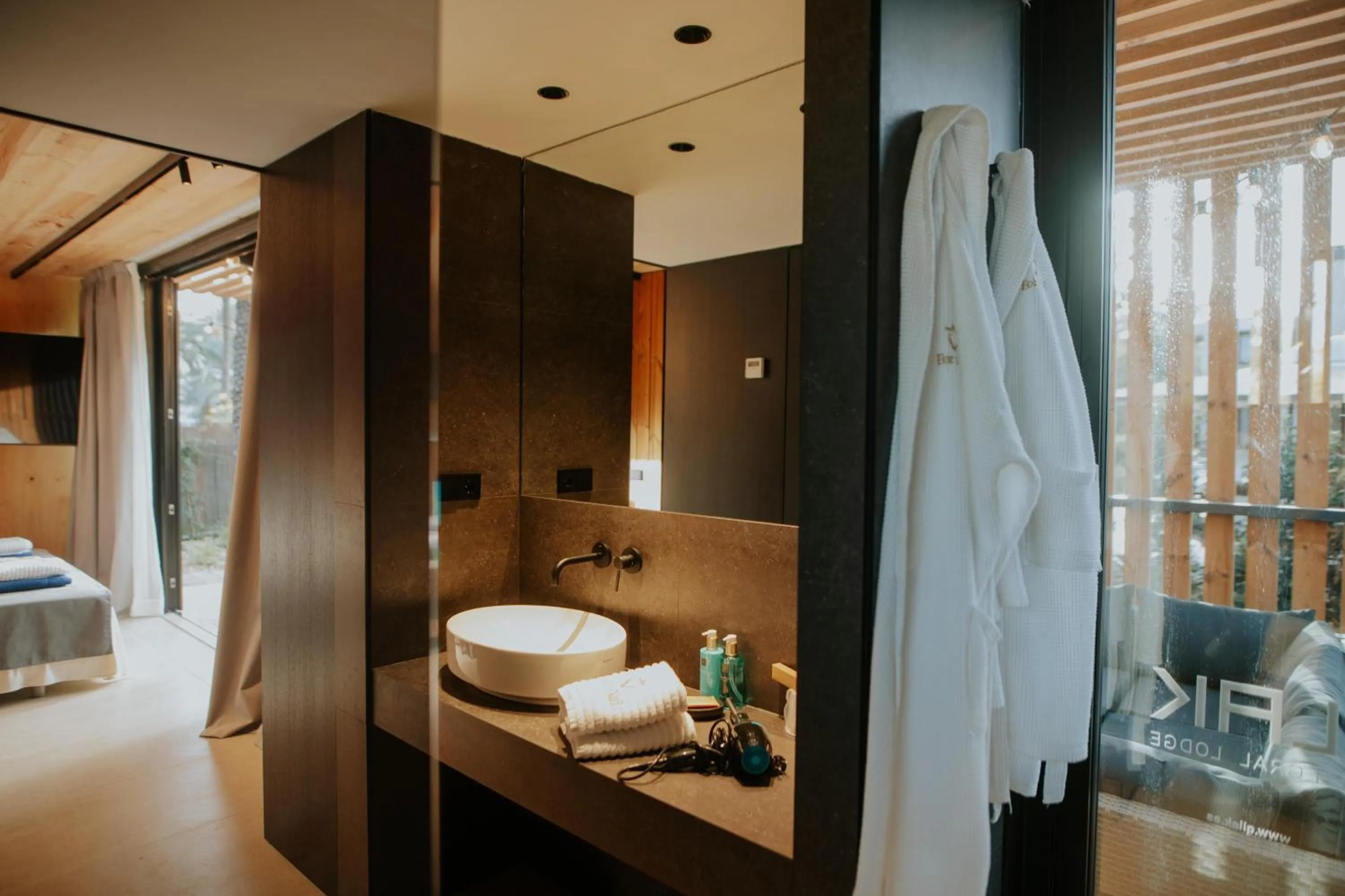 Bathroom, Bed in Hotel Boutique Hort de Nal