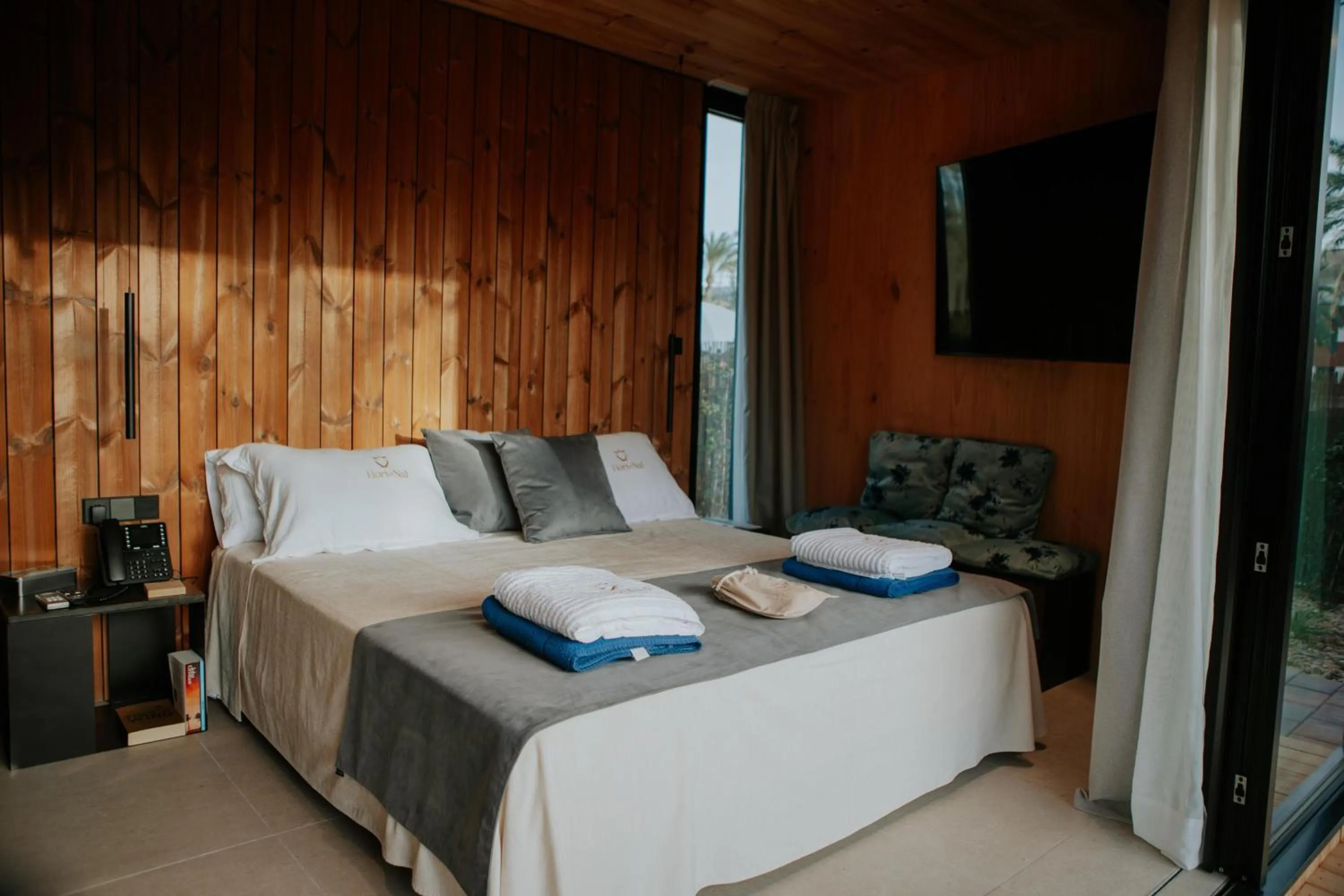 Photo of the whole room, Bed in Hotel Boutique Hort de Nal