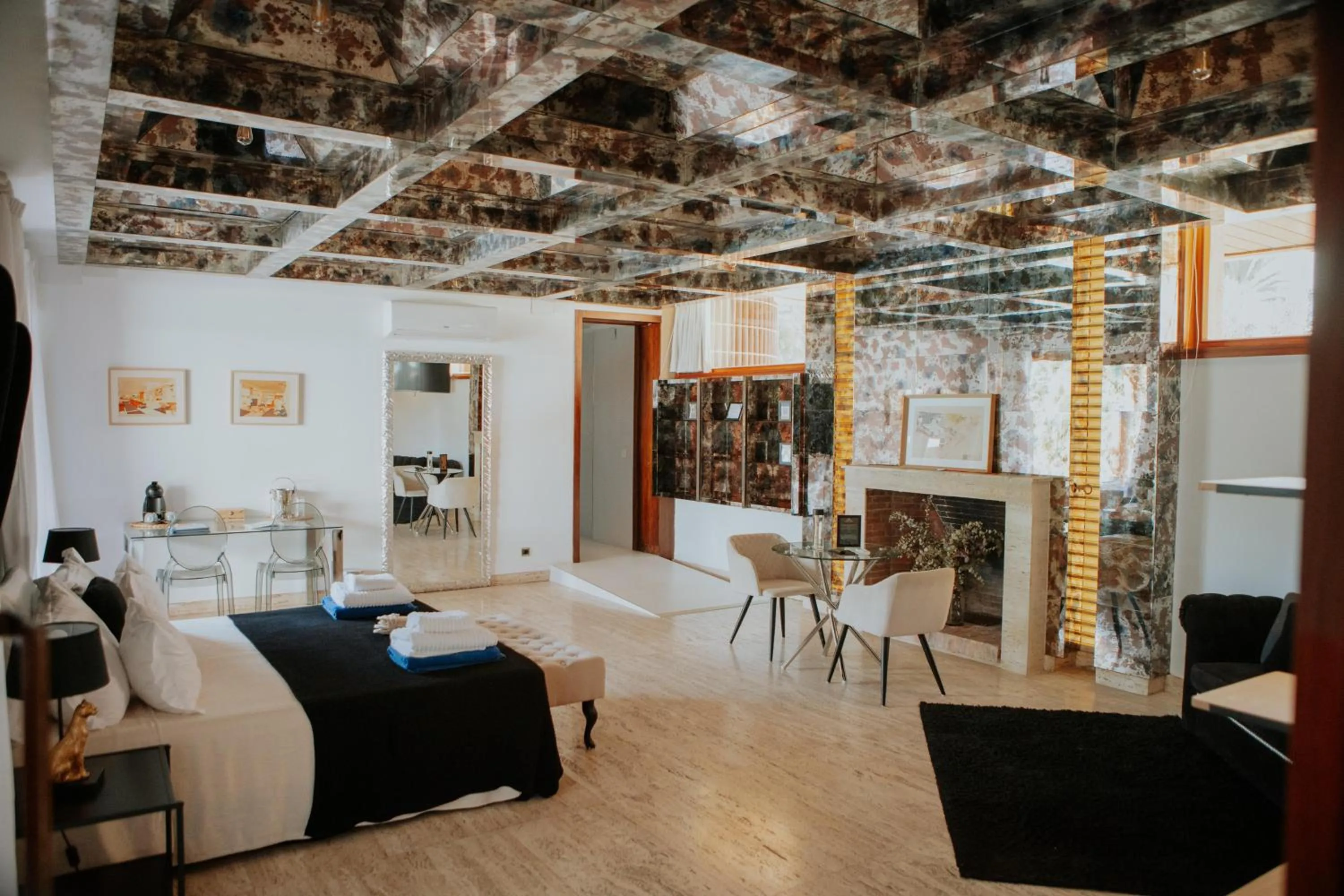 Photo of the whole room in Hotel Boutique Hort de Nal