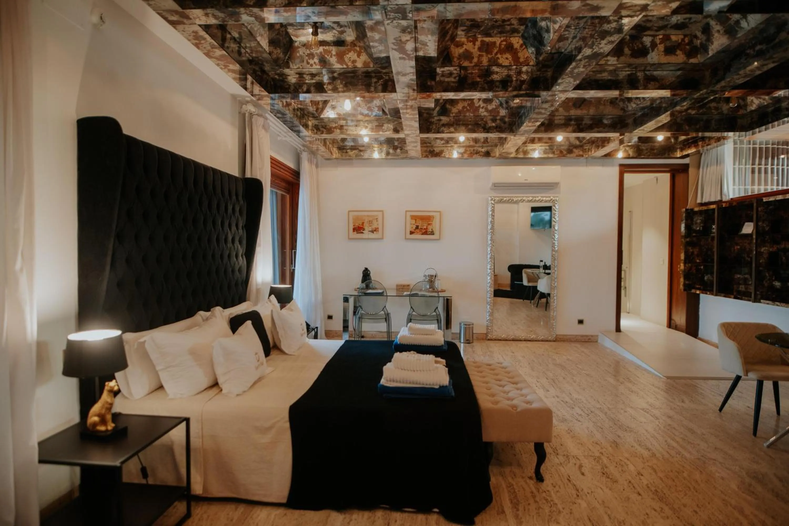 Photo of the whole room, Bed in Hotel Boutique Hort de Nal