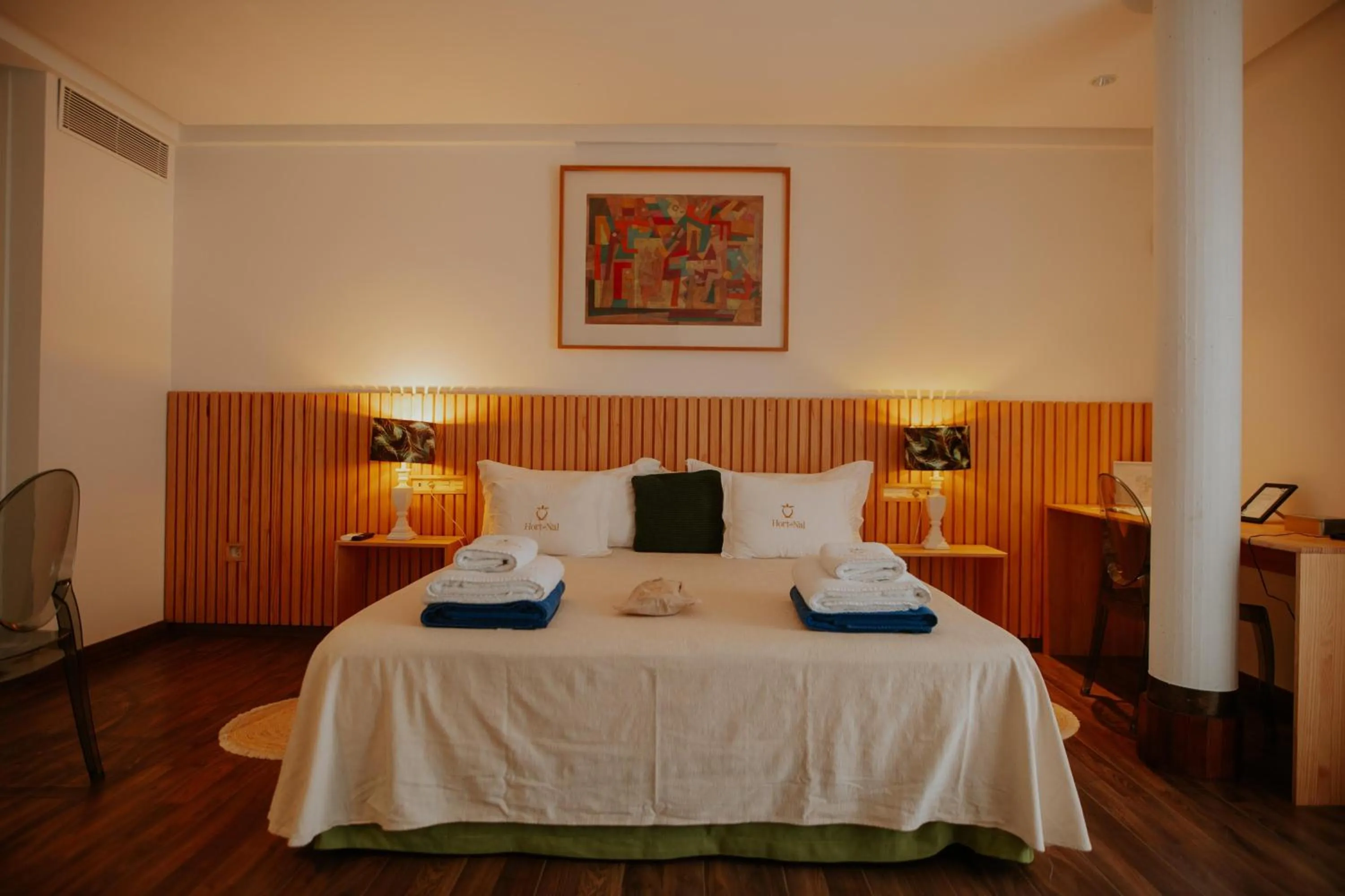 Photo of the whole room, Bed in Hotel Boutique Hort de Nal