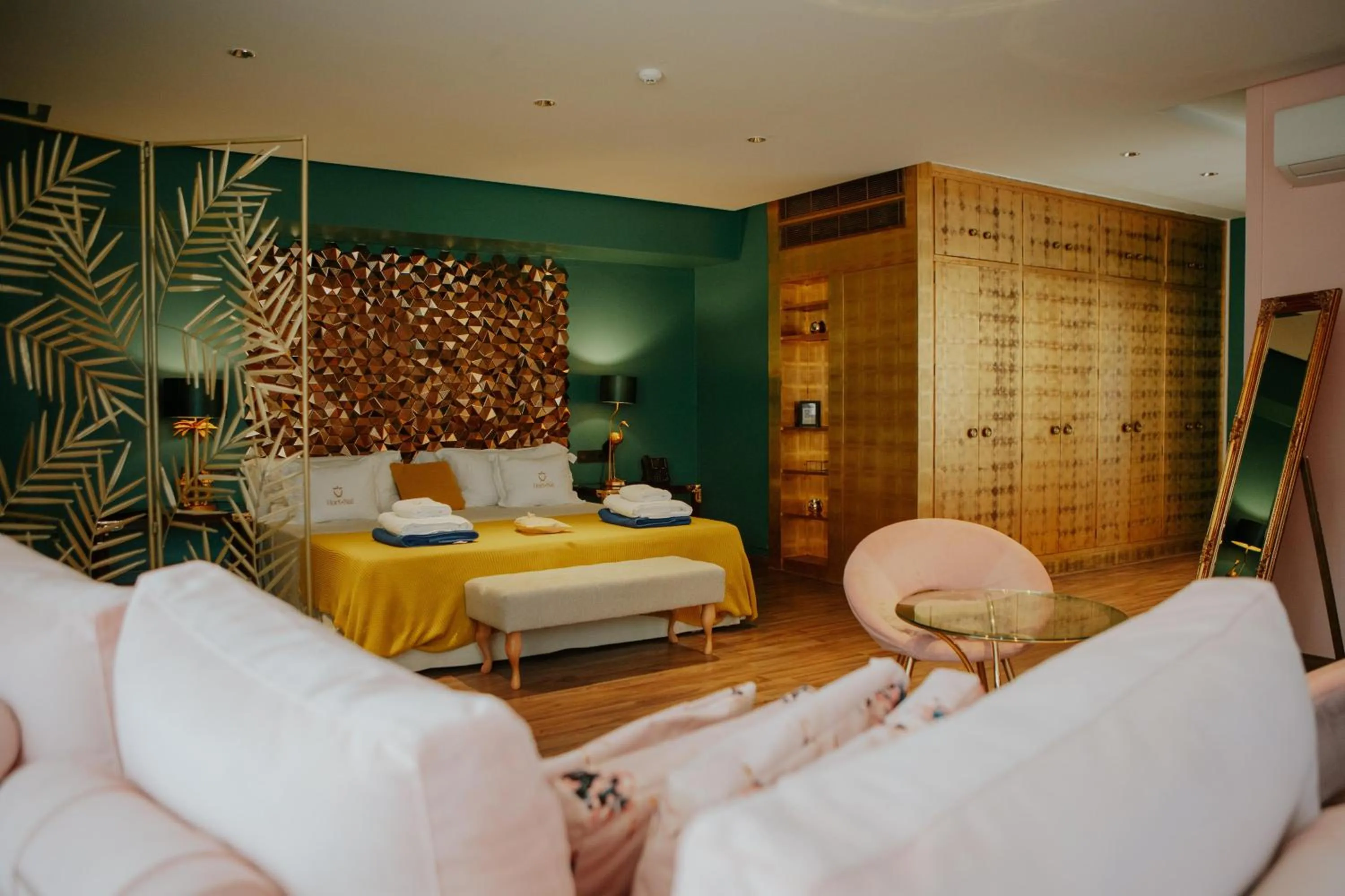 Photo of the whole room, Bed in Hotel Boutique Hort de Nal