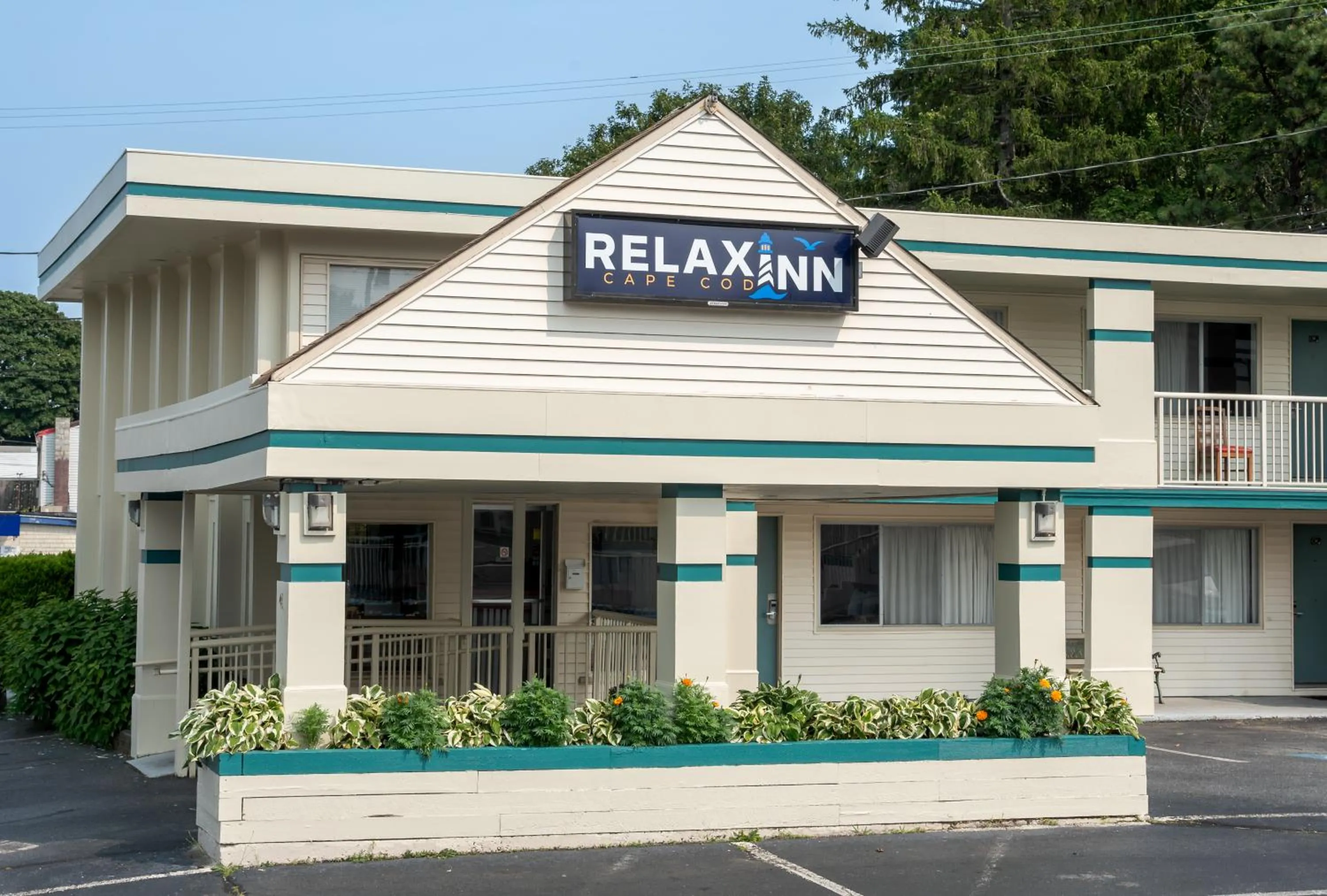 Property building in Relax Inn Cape Cod West Yarmouth Hyannis