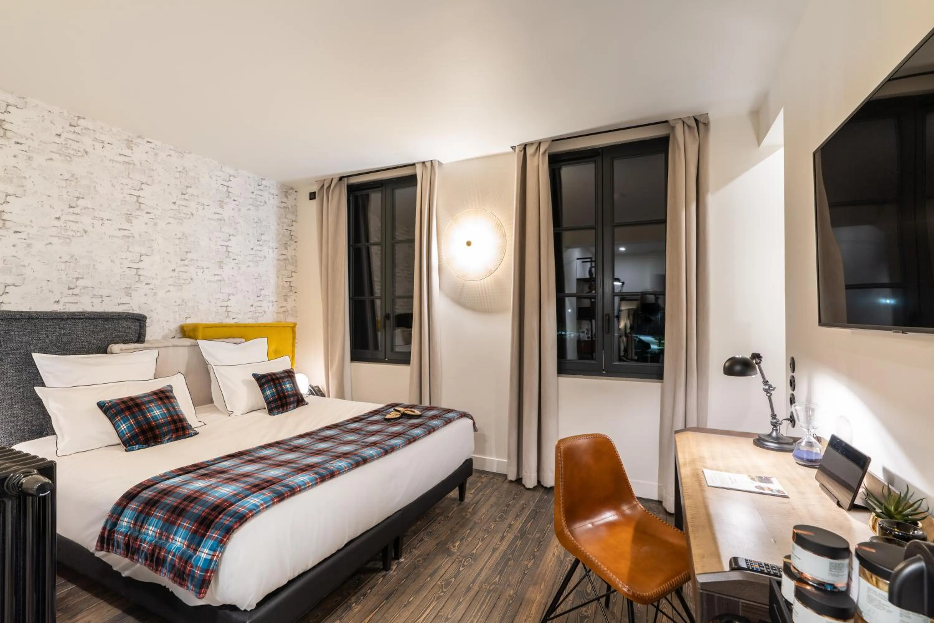 Bed in Les Jardins de Coppélia