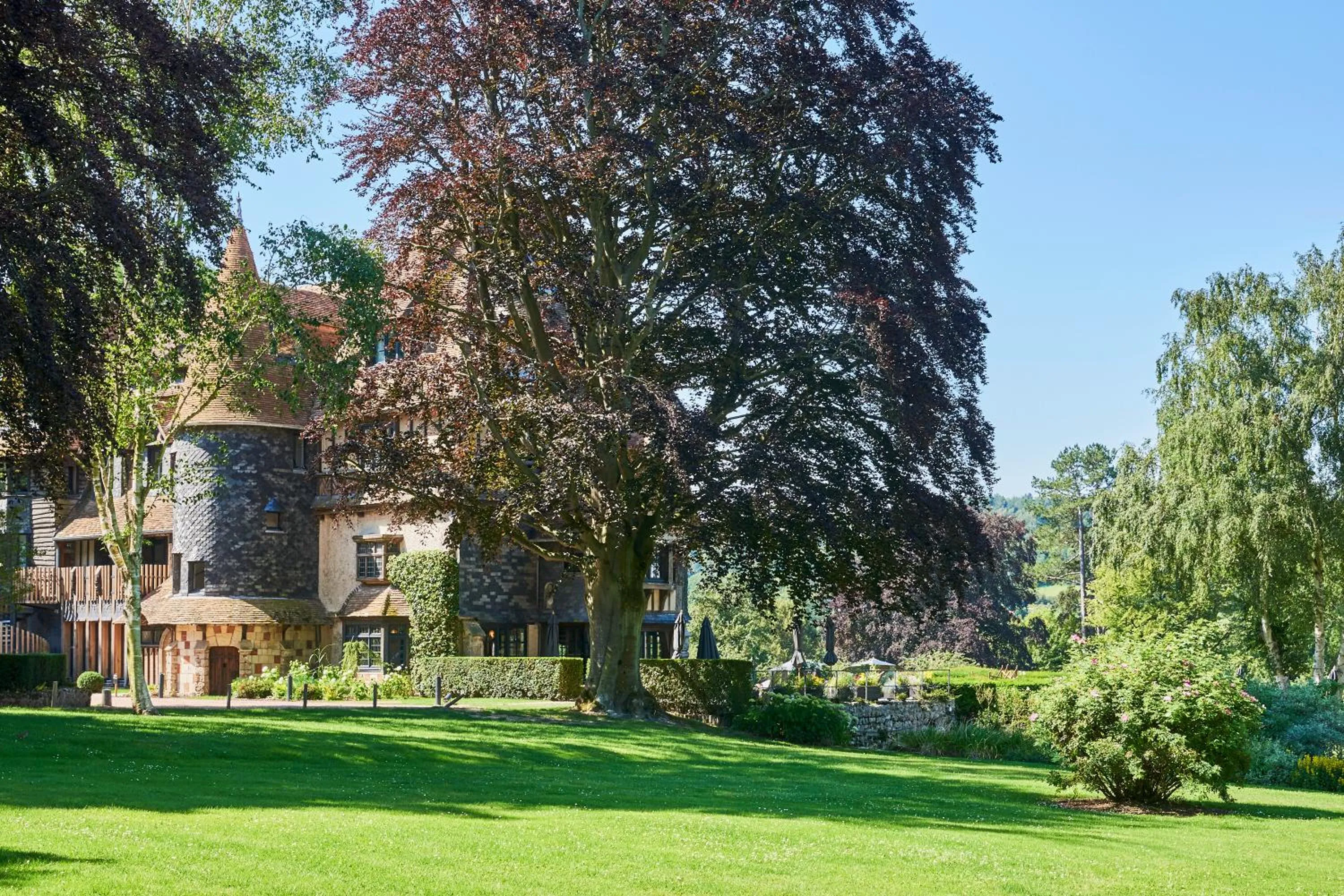 Property building in Les Jardins de Coppélia