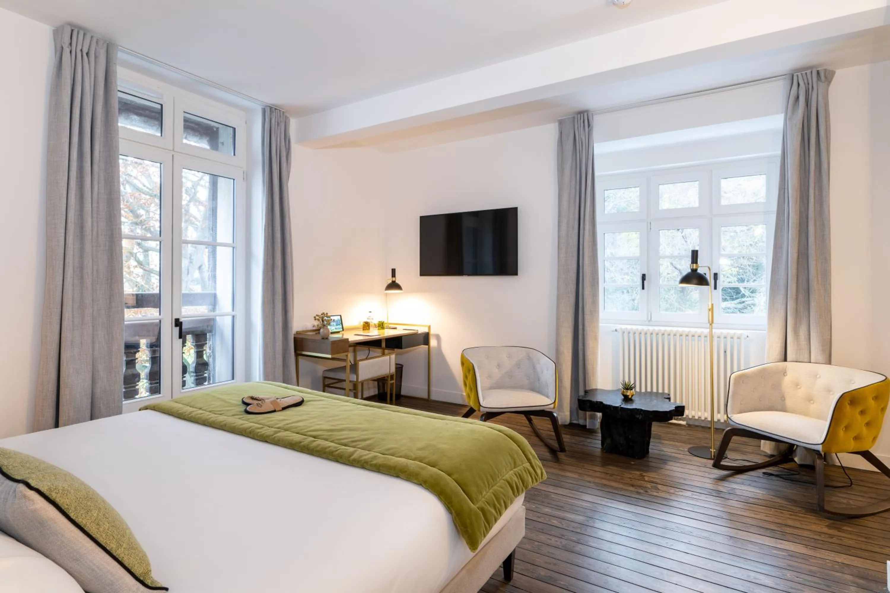 Photo of the whole room, Bed in Les Jardins de Coppélia