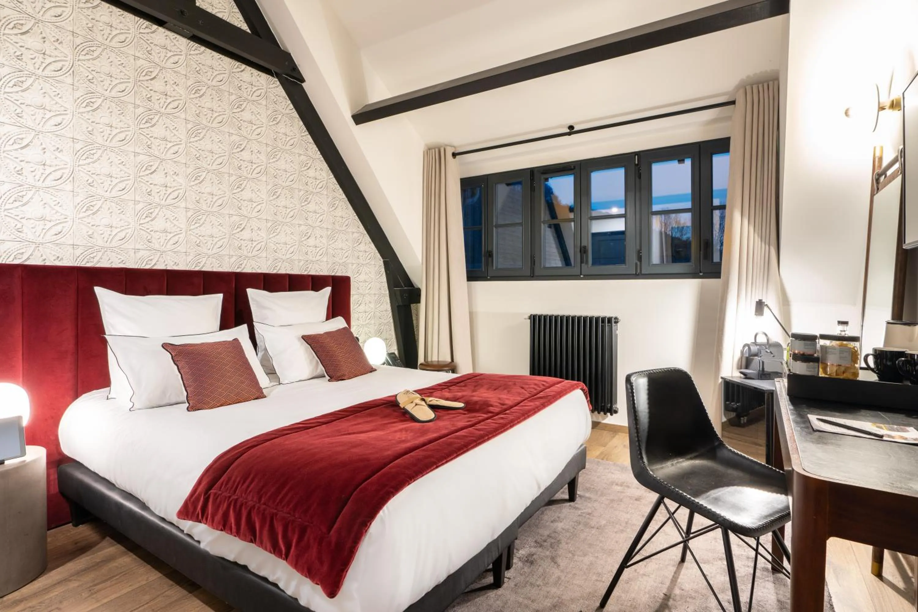 Bedroom, Bed in Les Jardins de Coppélia