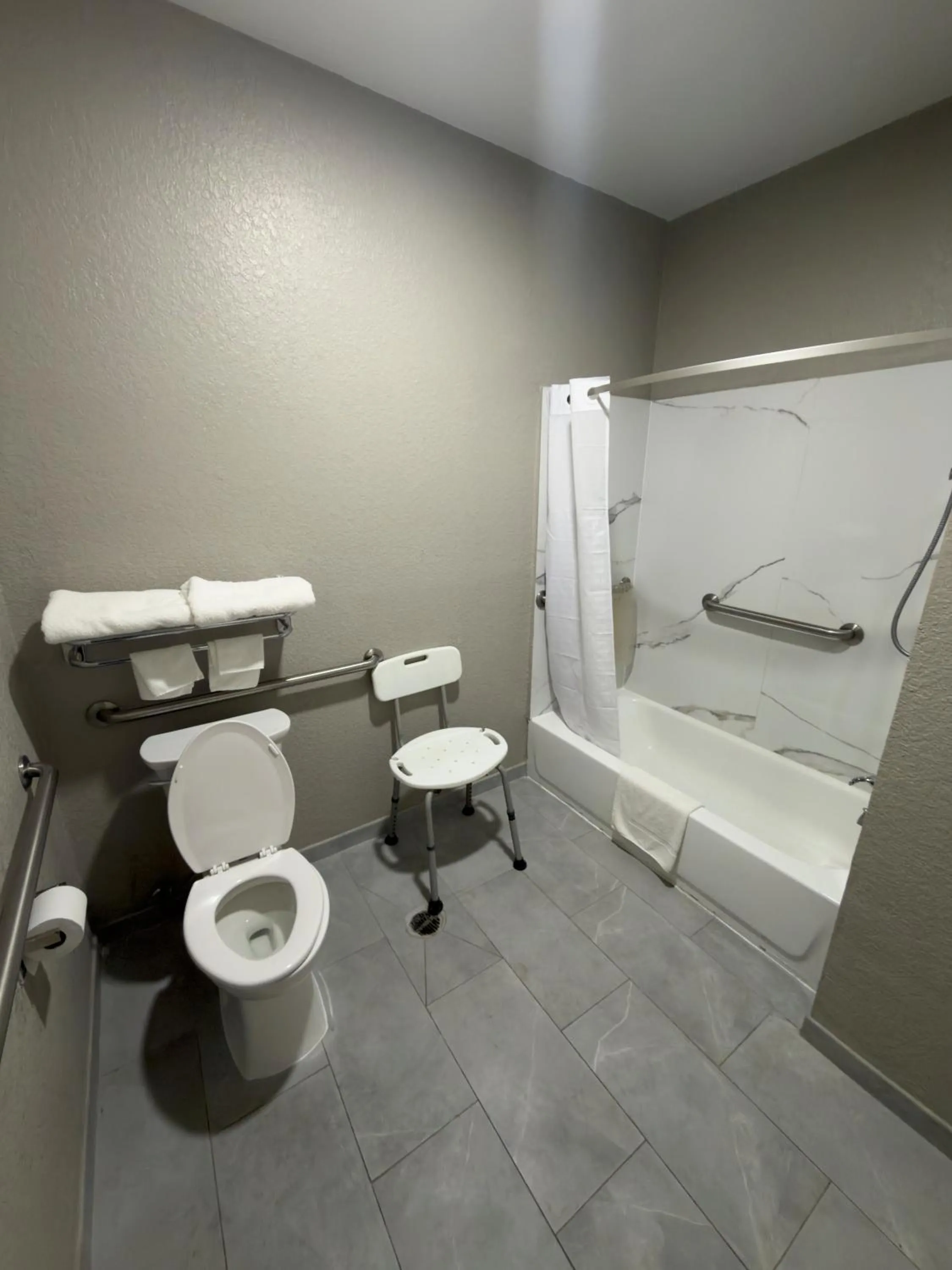 Super 8 by Wyndham Houston/Brookhollow NW