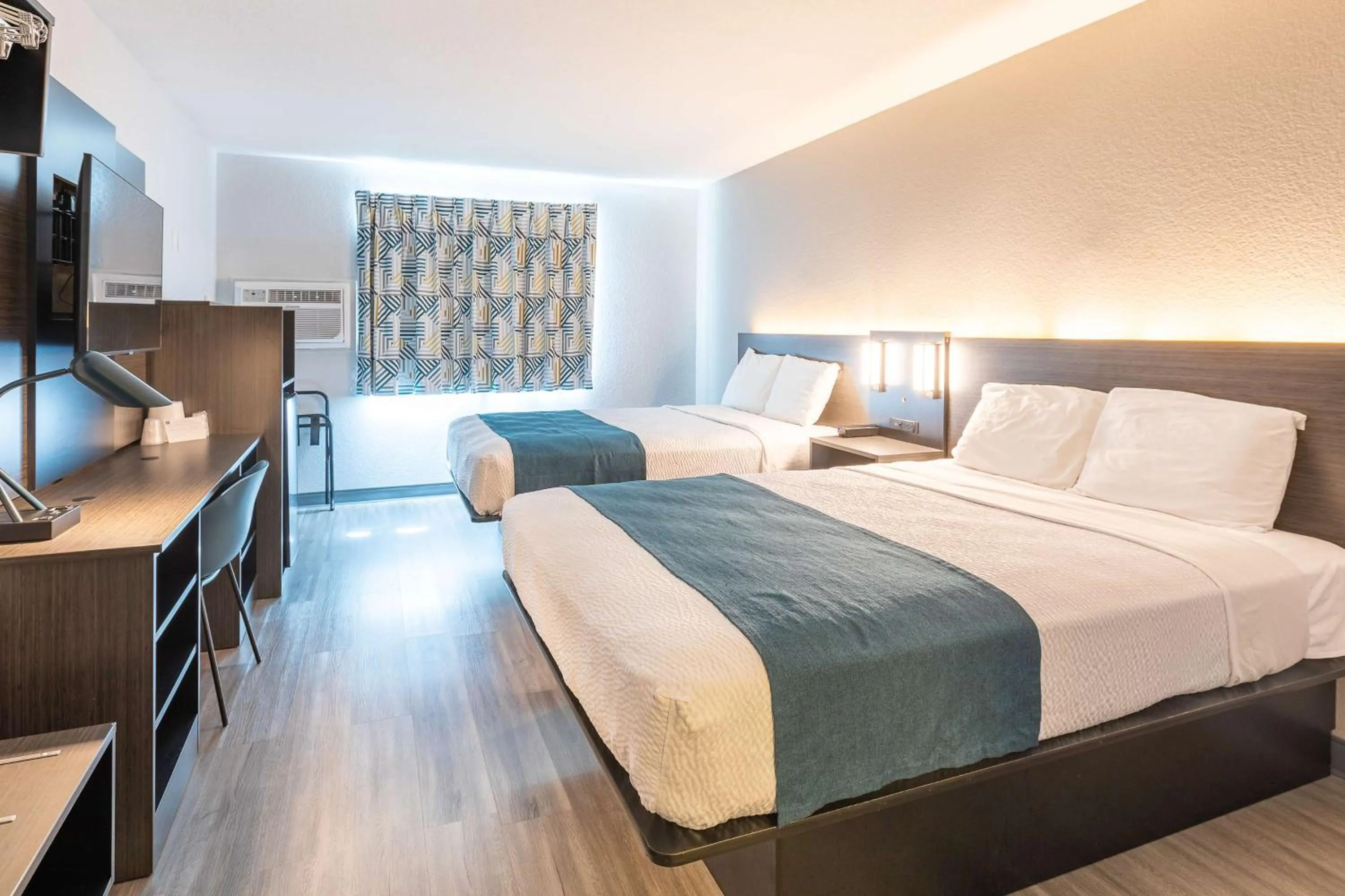 Bedroom, Bed in Motel 6-Fort Lupton, CO