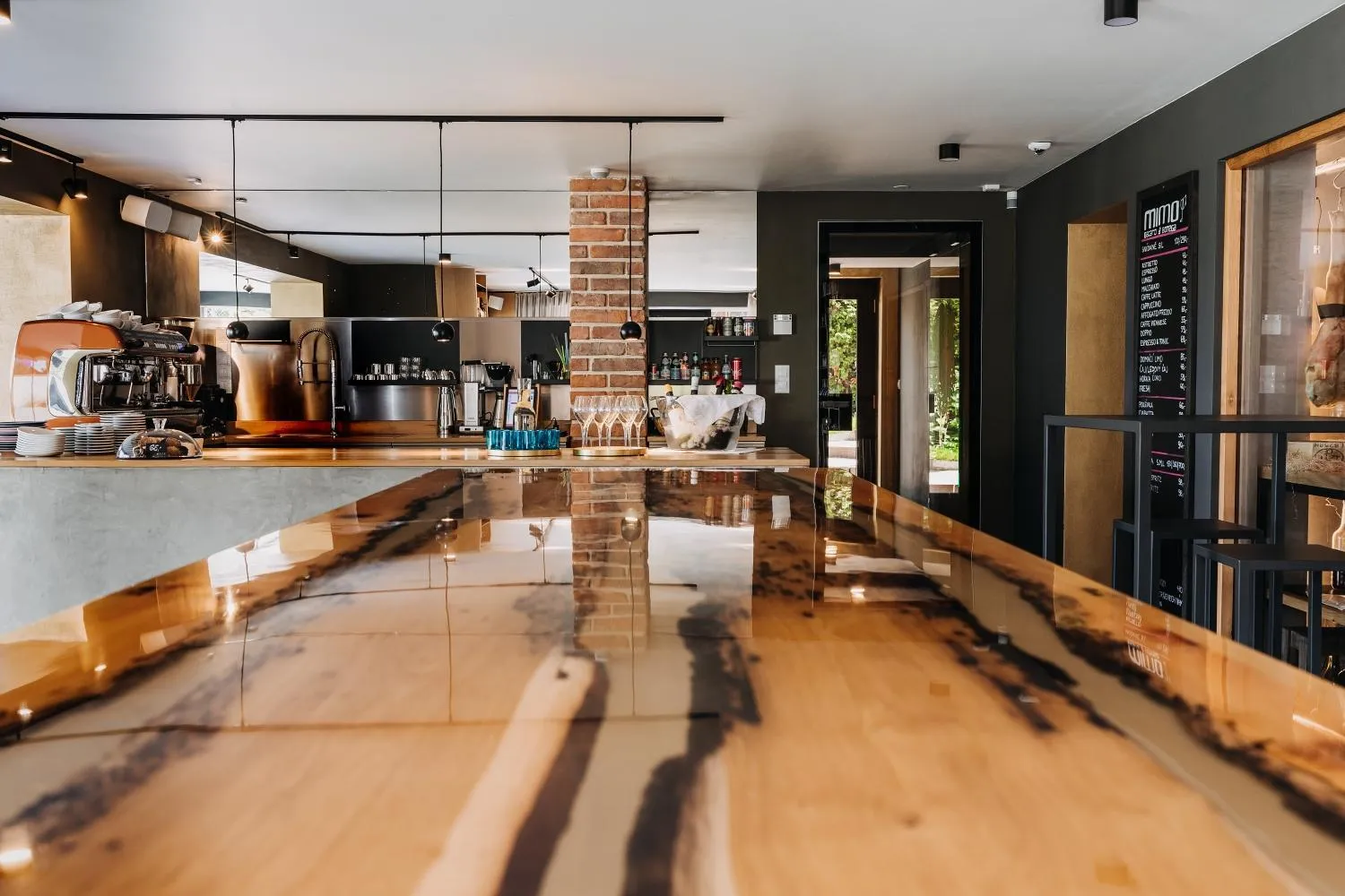 Lounge or bar in VILLA BRICOLA - Boutique Apartments