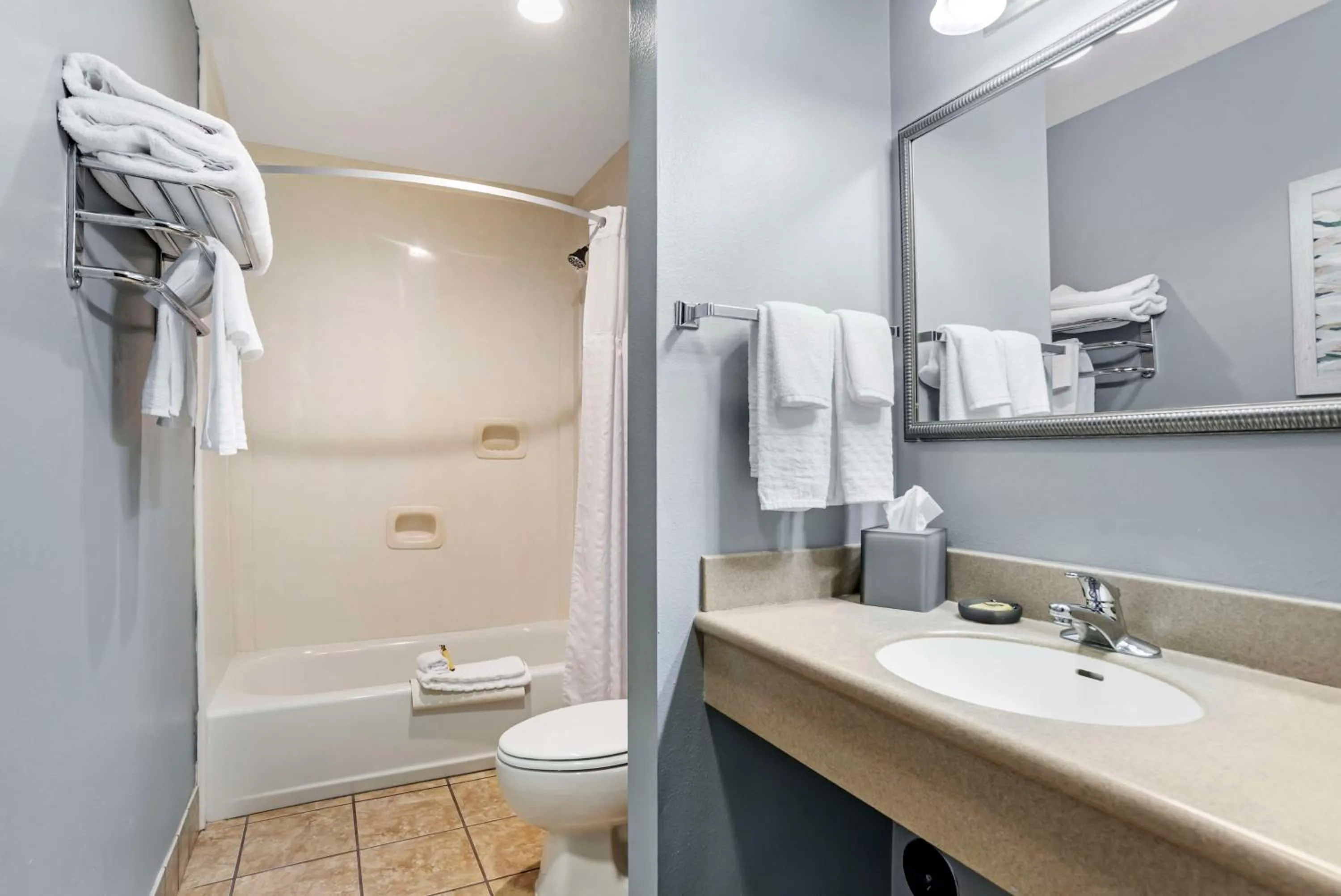 Bathroom in Best Western Plus Two Rivers Hotel & Suites