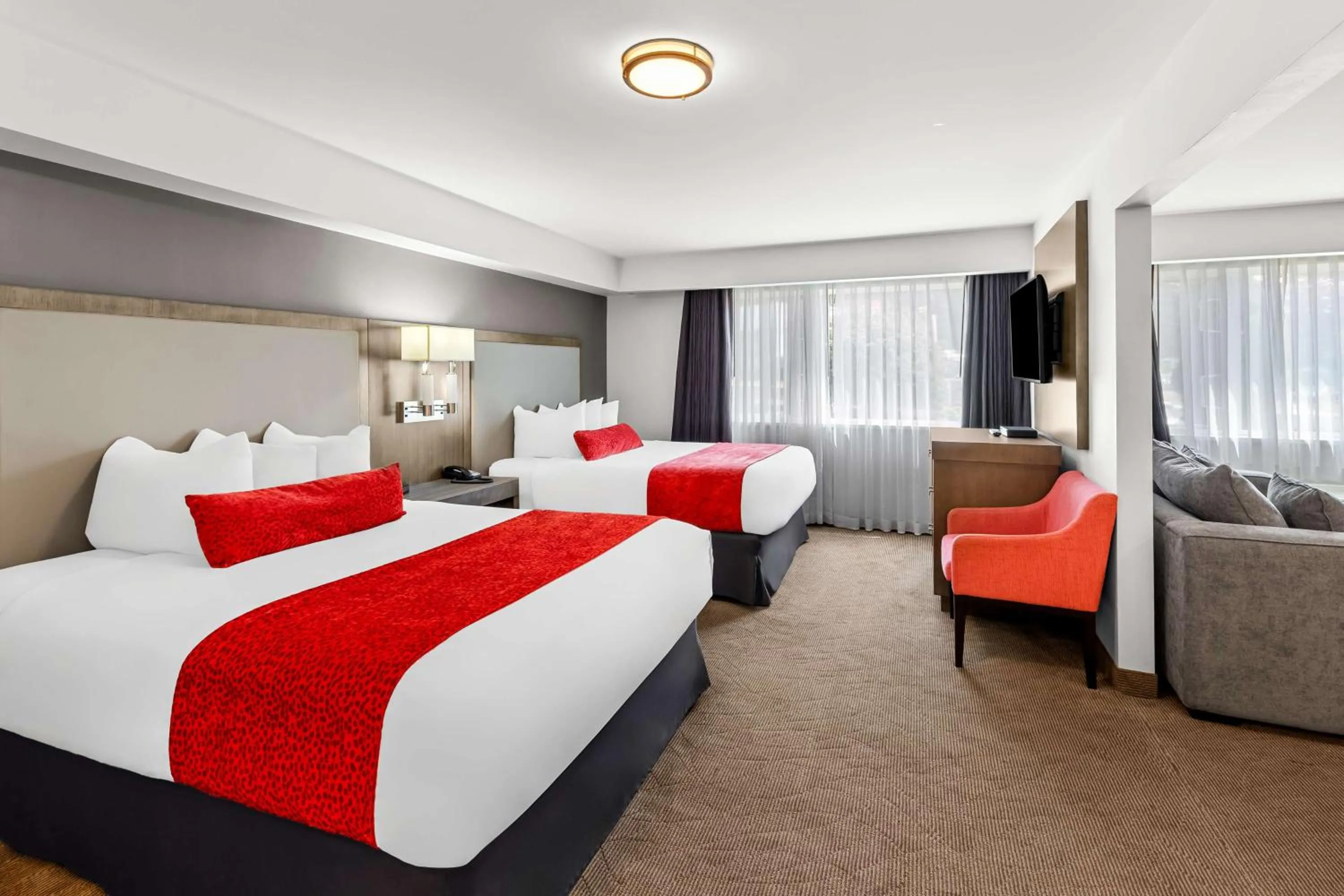 Bedroom, Bed in Best Western Cowichan Valley Inn