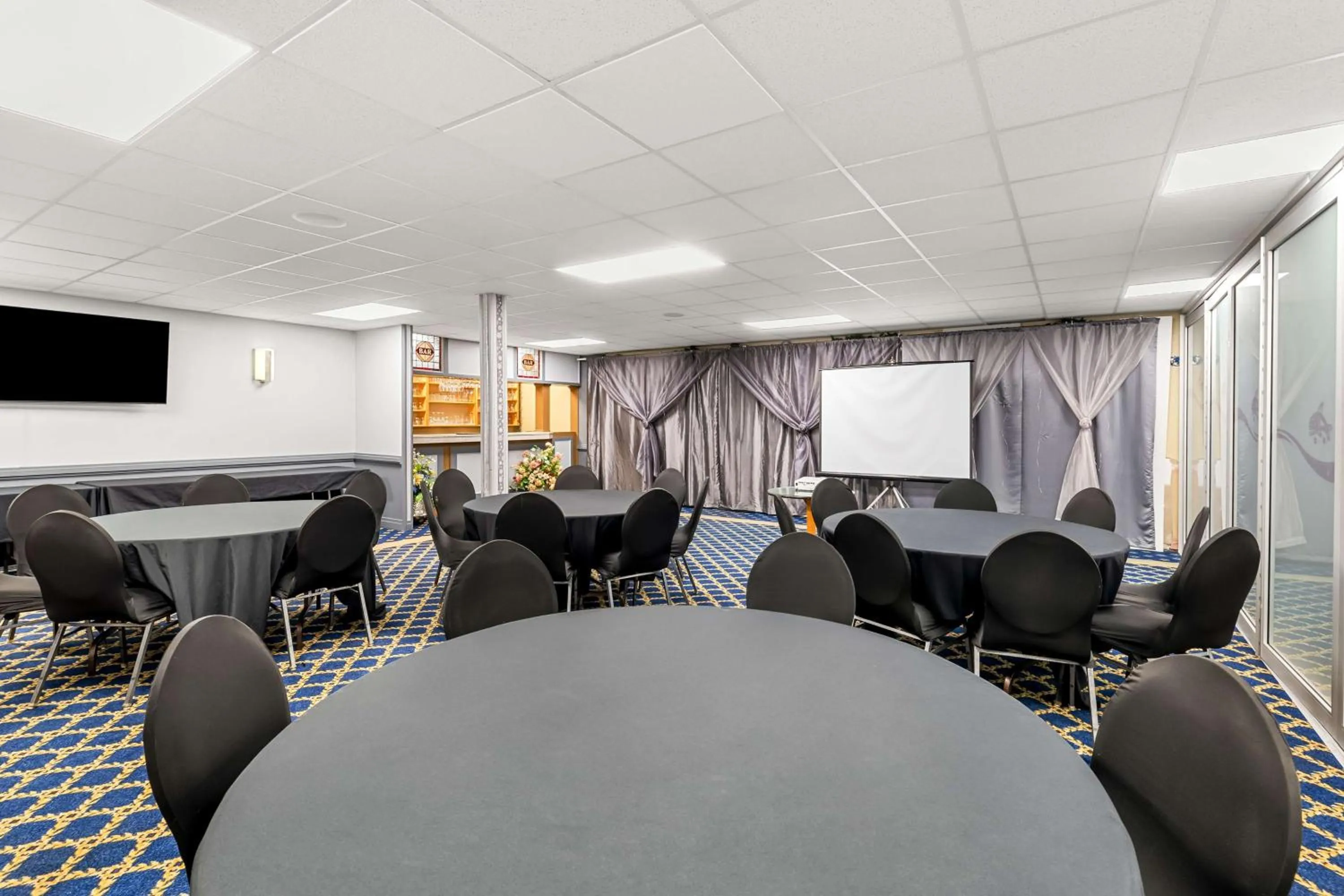 Meeting/conference room in Best Western Cowichan Valley Inn