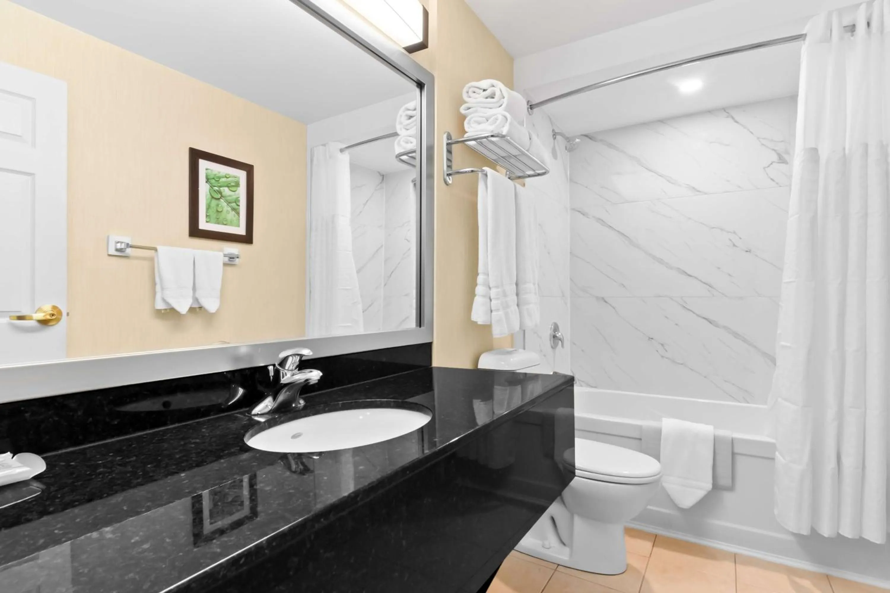 Bathroom in Best Western Inn On The Bay