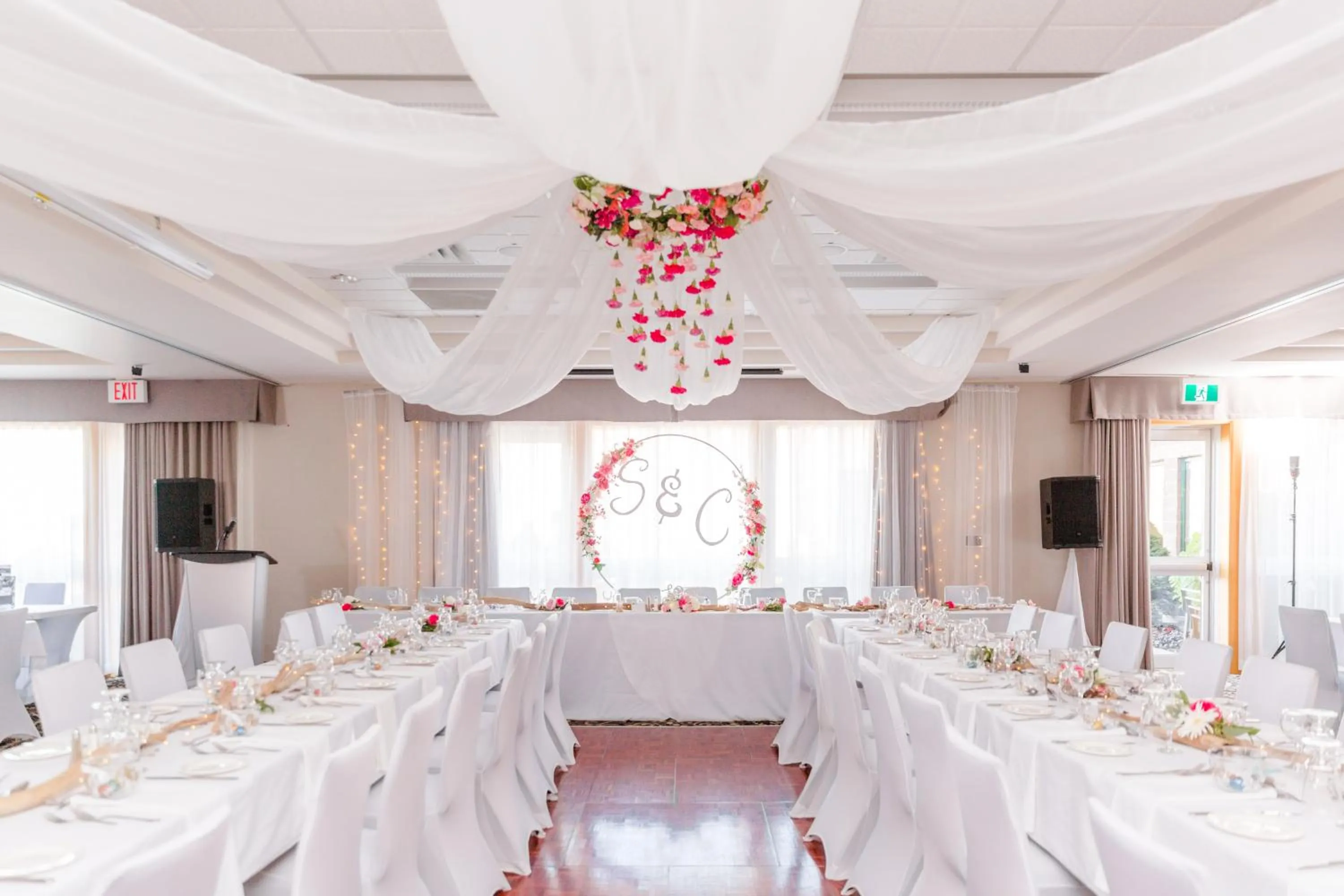 wedding in Best Western Inn On The Bay