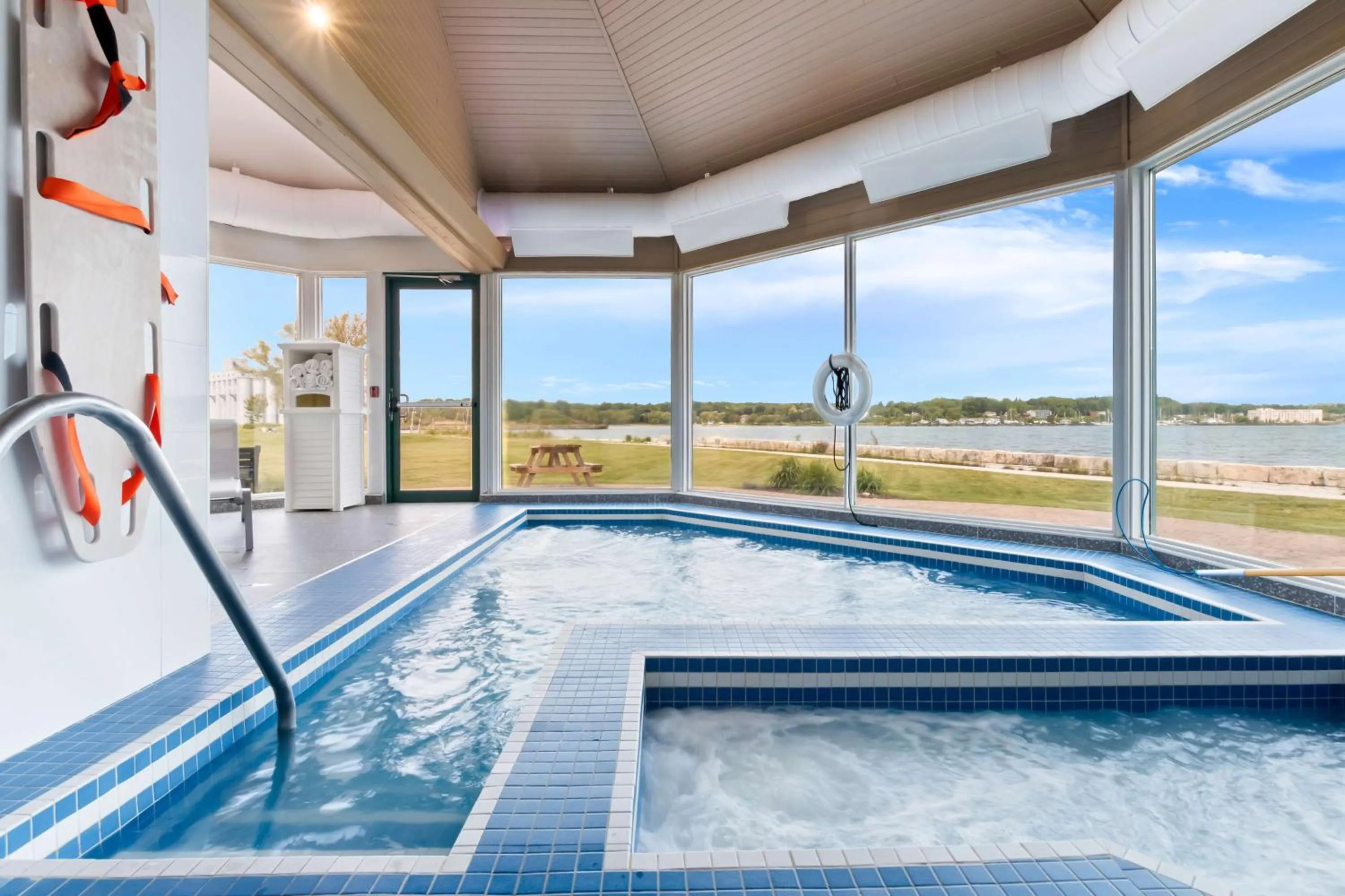 Pool view in Best Western Inn On The Bay