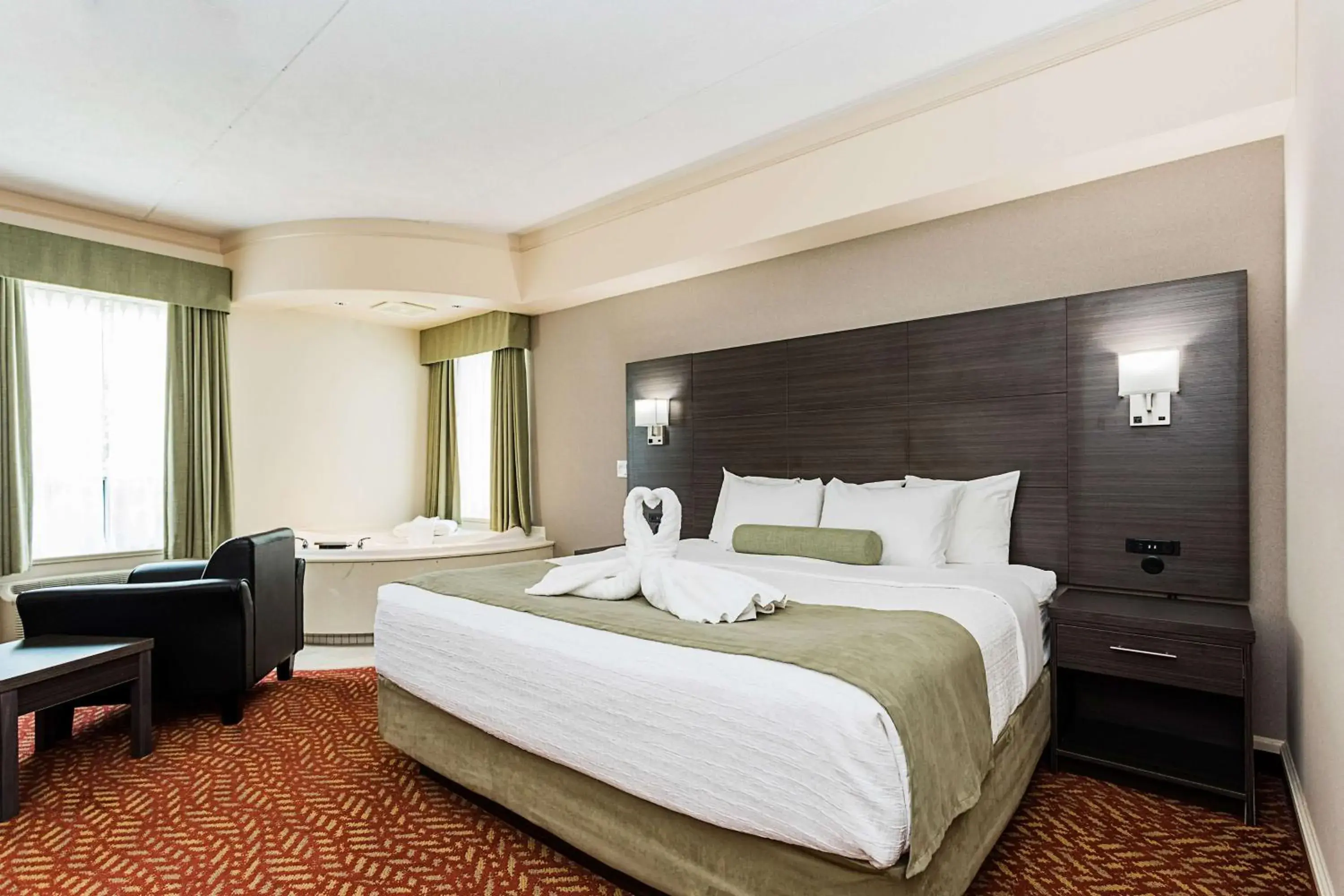 King Room with Spa Bath and Fireplace - Non-Smoking in Best Western Inn On The Bay King Room with Spa Bath and Fireplace - Non-Smoking in Best Western Inn On The Bay