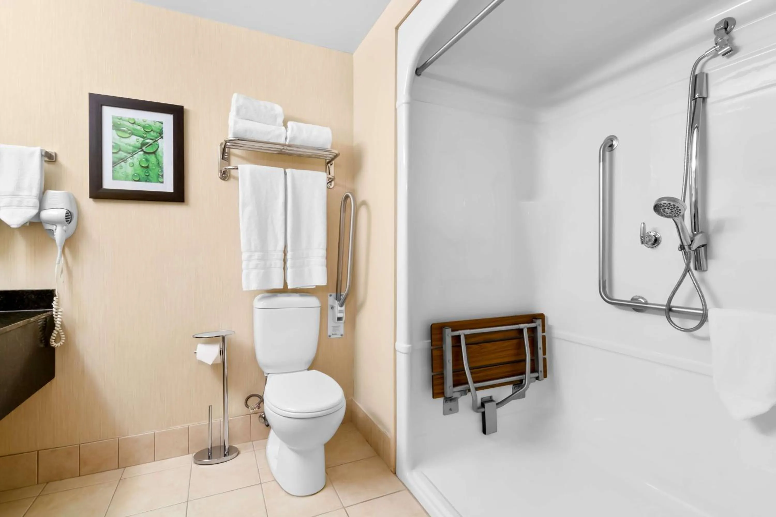 Bathroom in Best Western Inn On The Bay