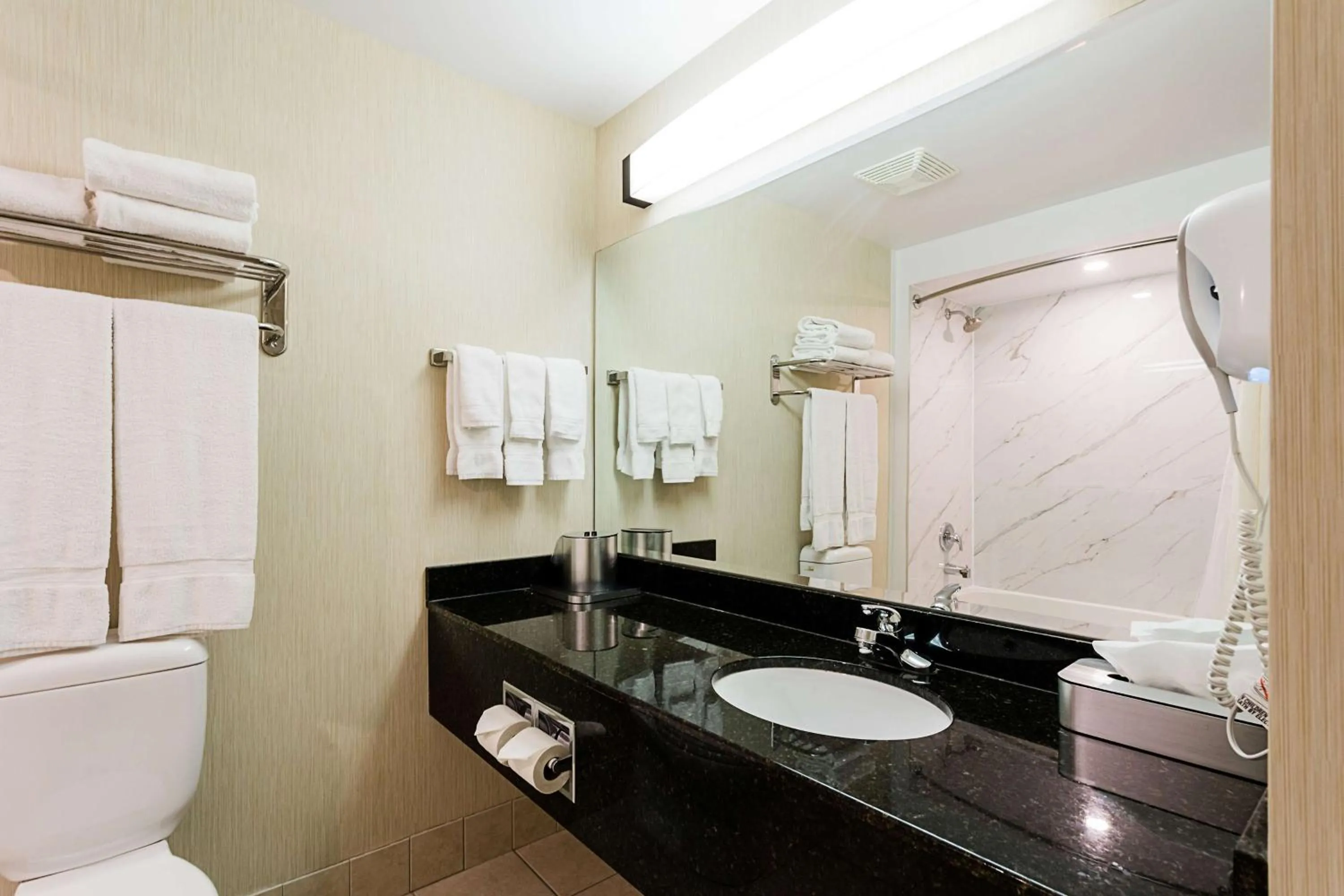 Bathroom in Best Western Inn On The Bay