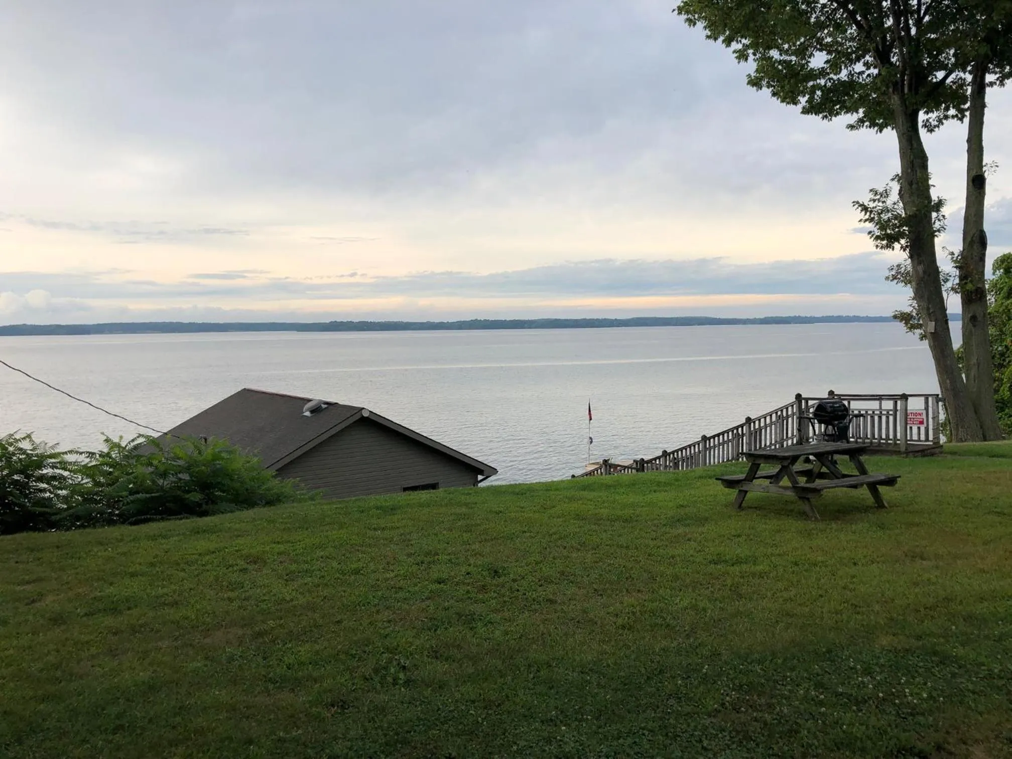 River view in West Winds Motel & Cottages