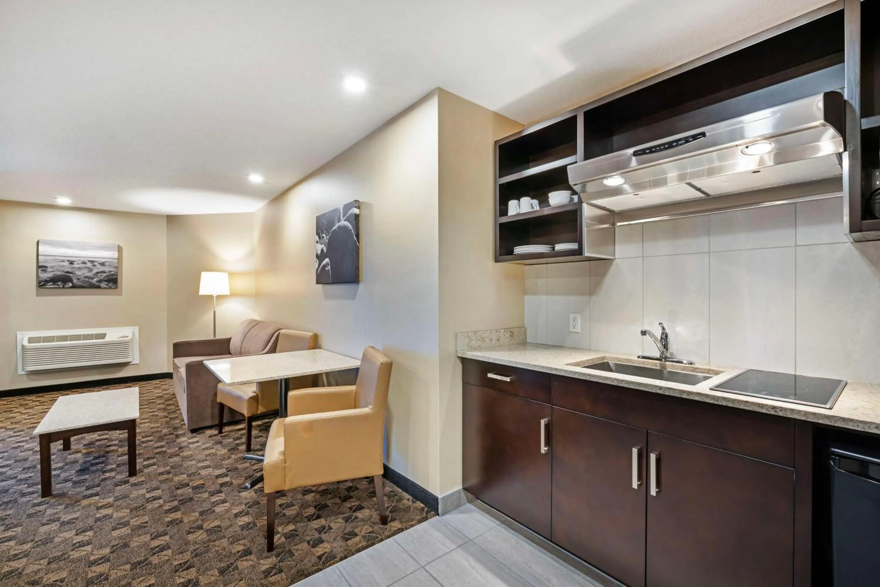 Kitchen or kitchenette in Best Western Northgate