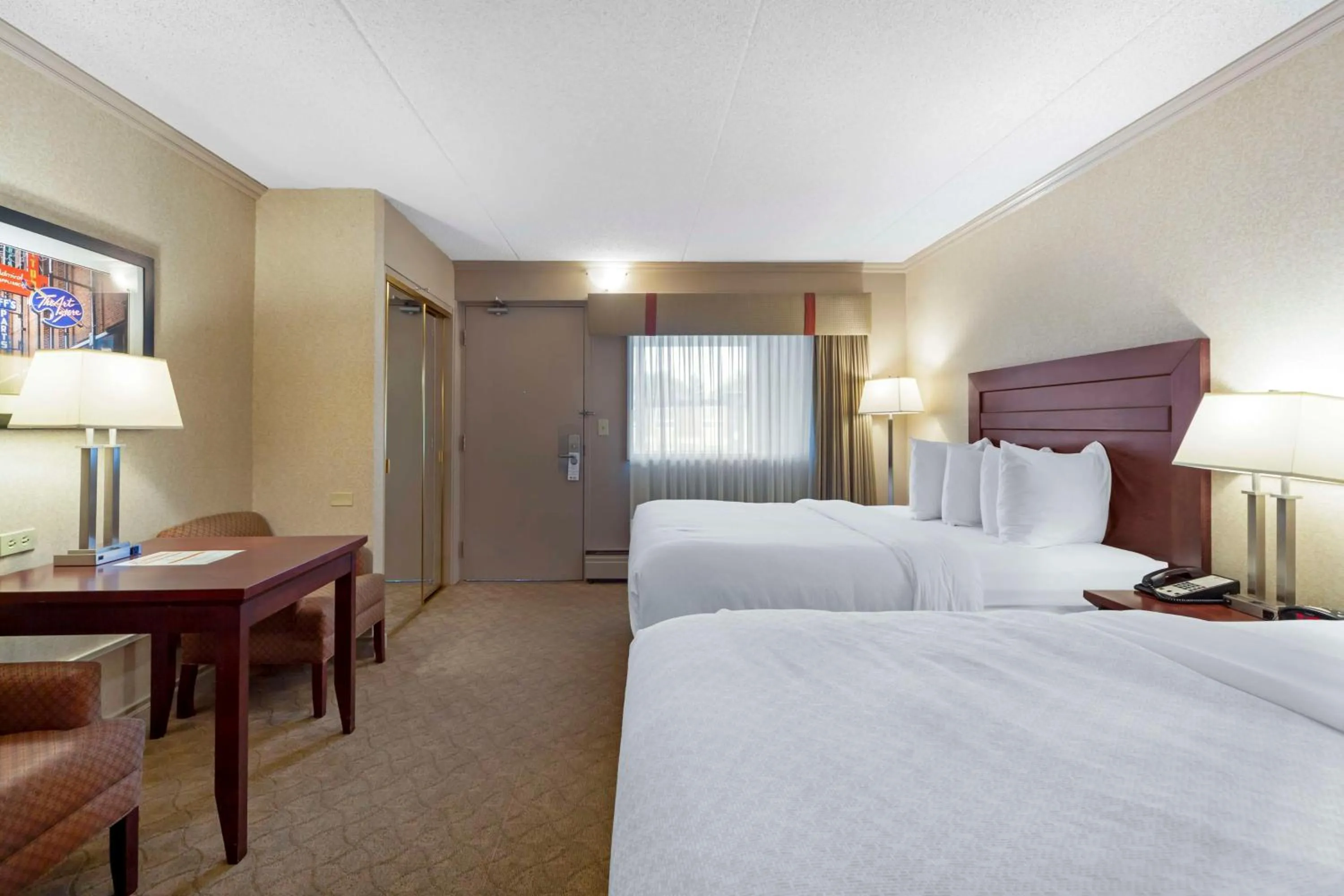 Bedroom, Bed in Best Western PLUS City Centre Inn