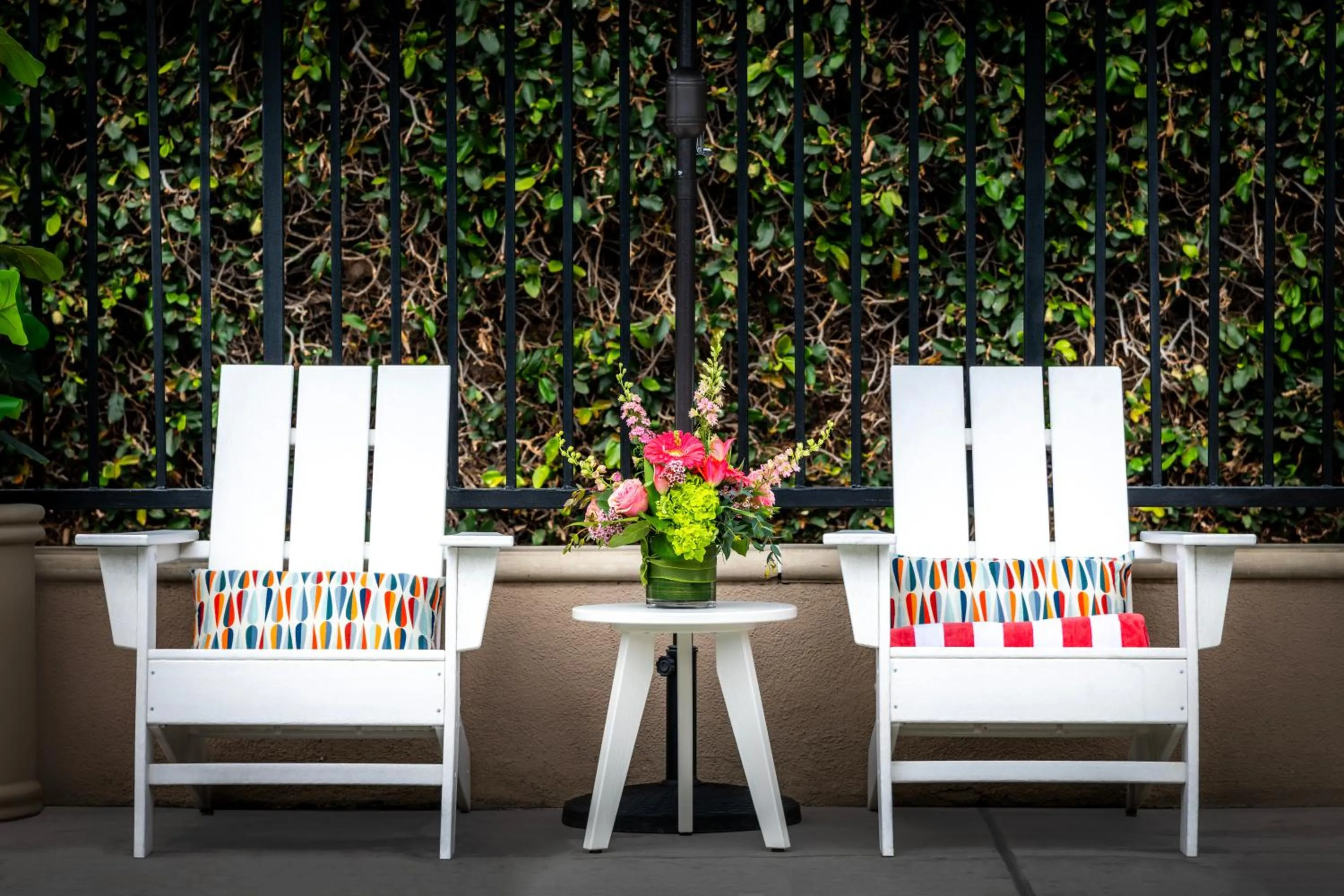Swimming pool in Alpine Inn near Convention Center and the Park
