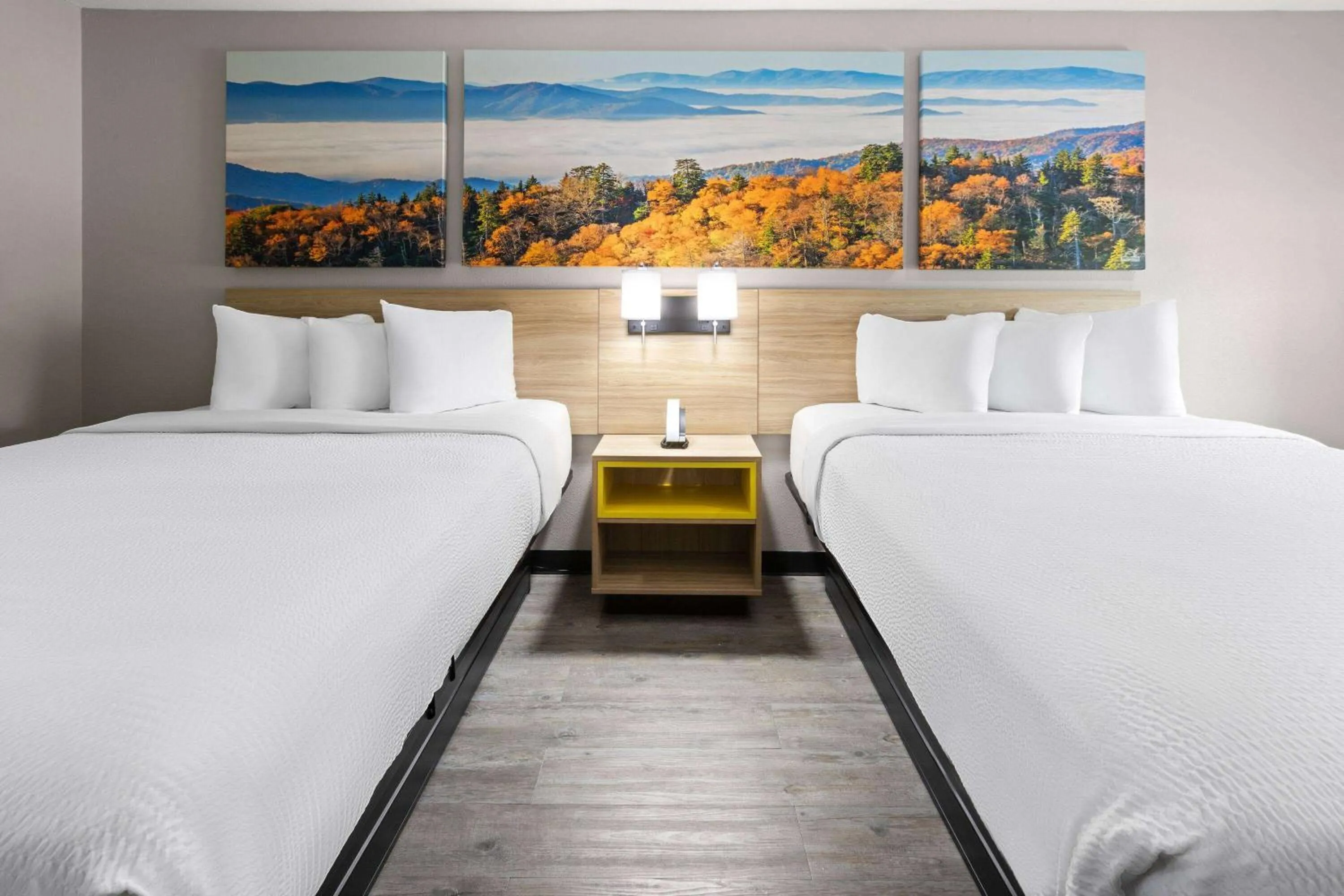 Photo of the whole room, Bed in Days Inn by Wyndham North Little Rock Maumelle