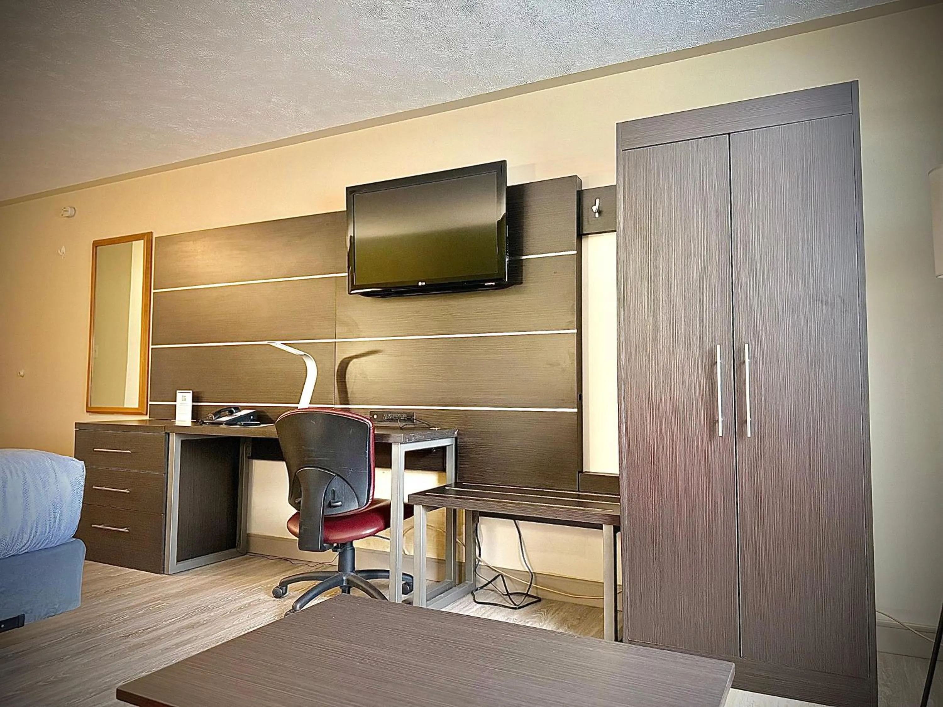 SureStay Plus Hotel by Best Western Kincardine