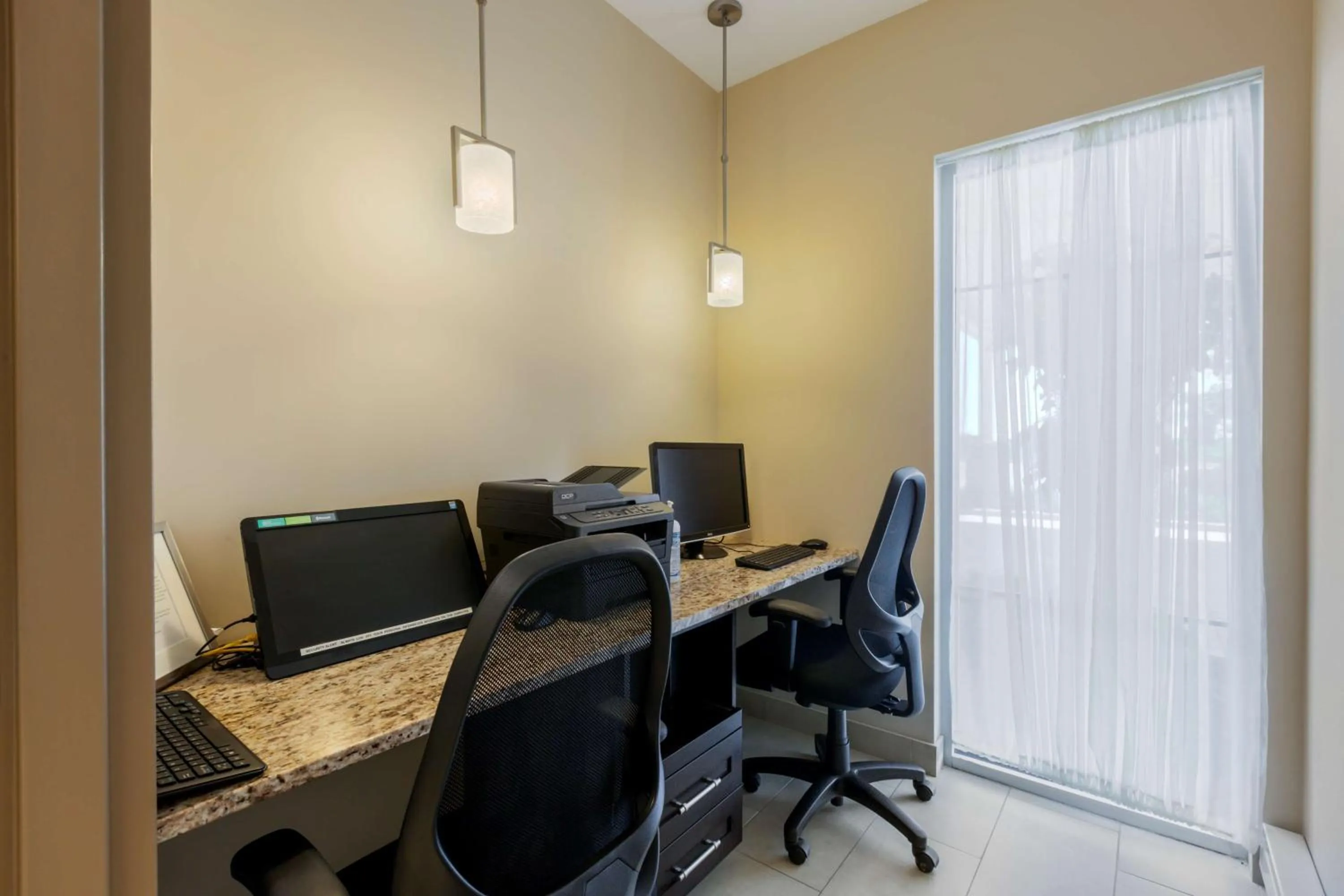 Business facilities in Best Western Plus Walkerton Hotel & Conference Centre
