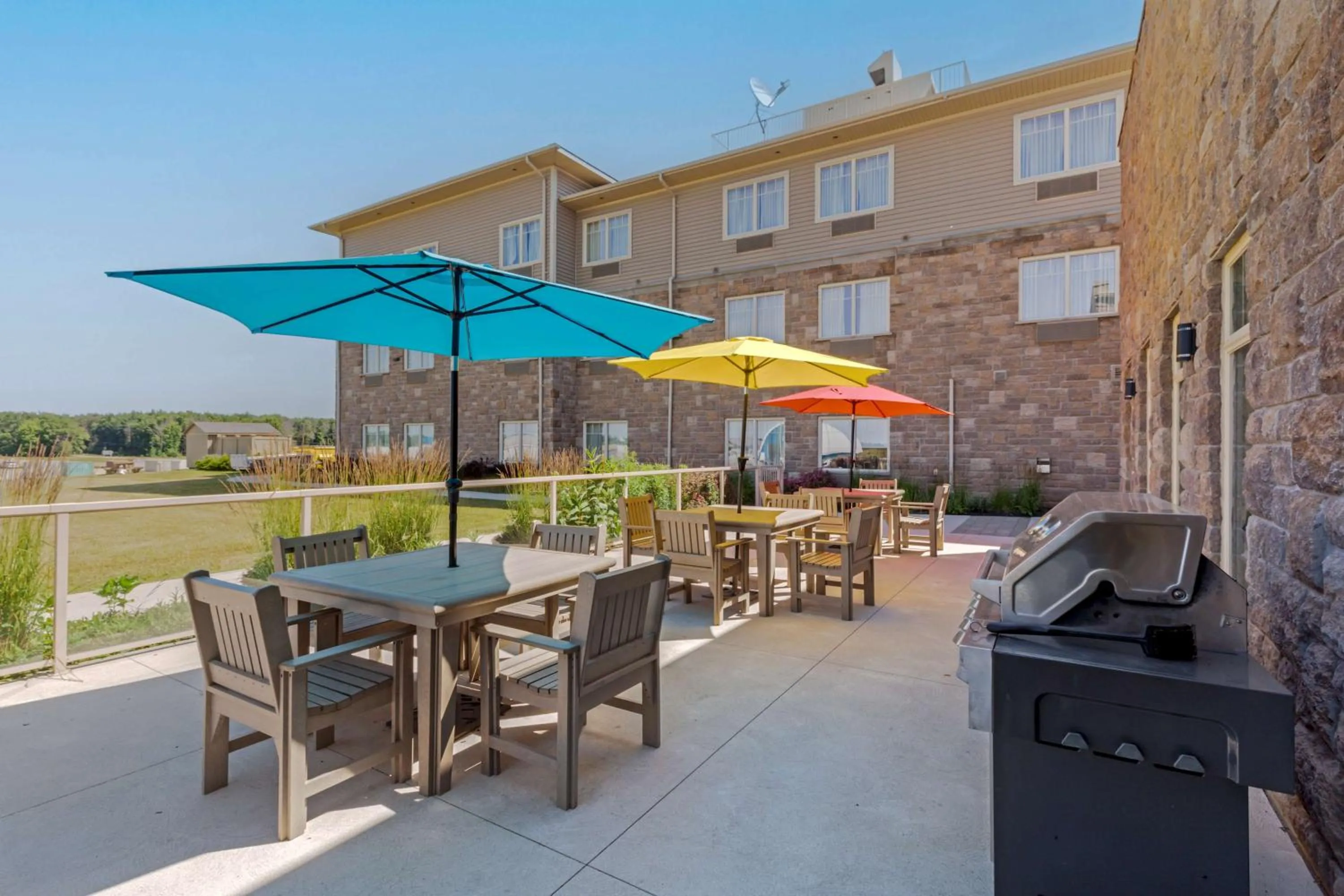 Property building in Best Western Plus Walkerton Hotel & Conference Centre