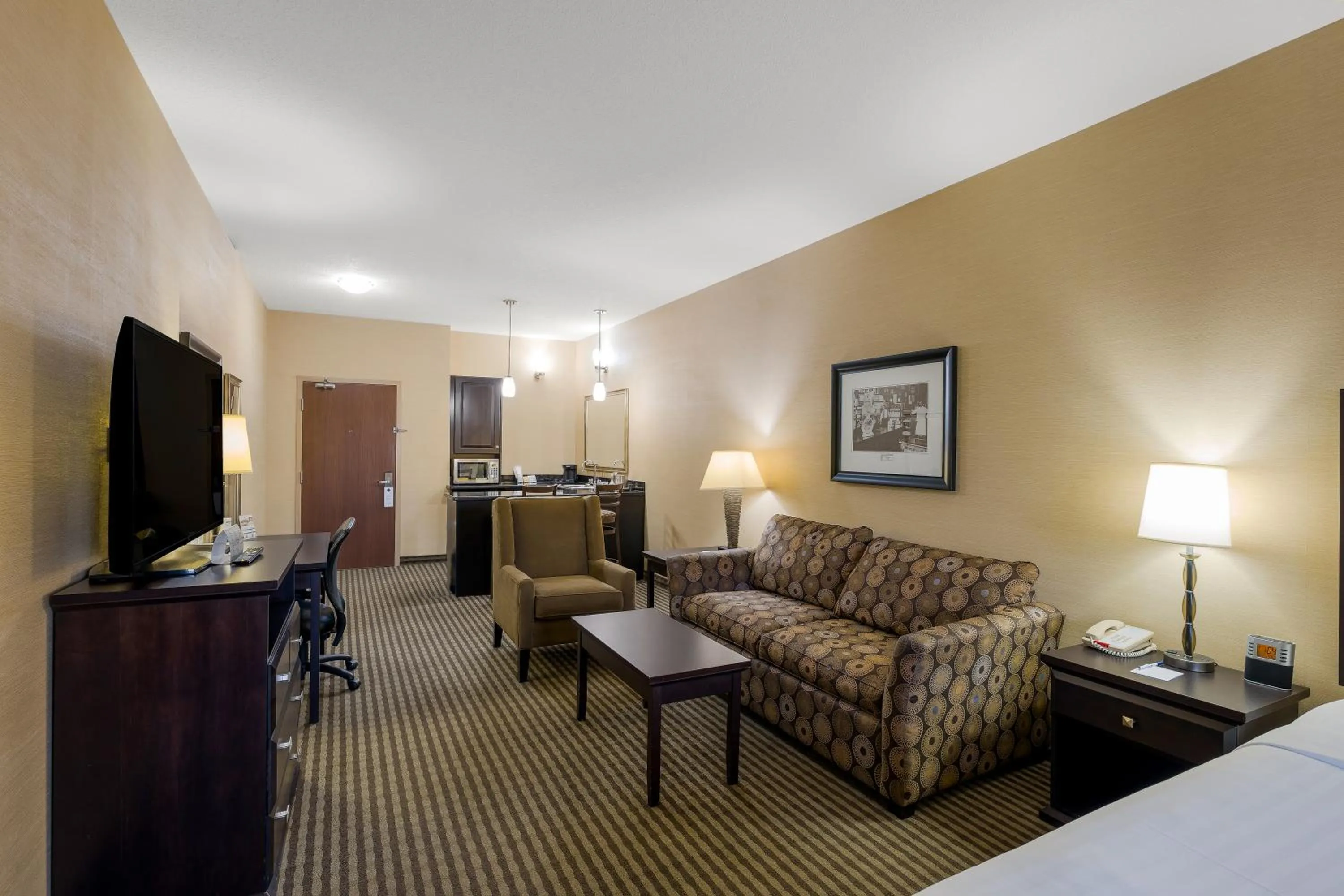 Photo of the whole room in Best Western Sunrise Inn & Suites