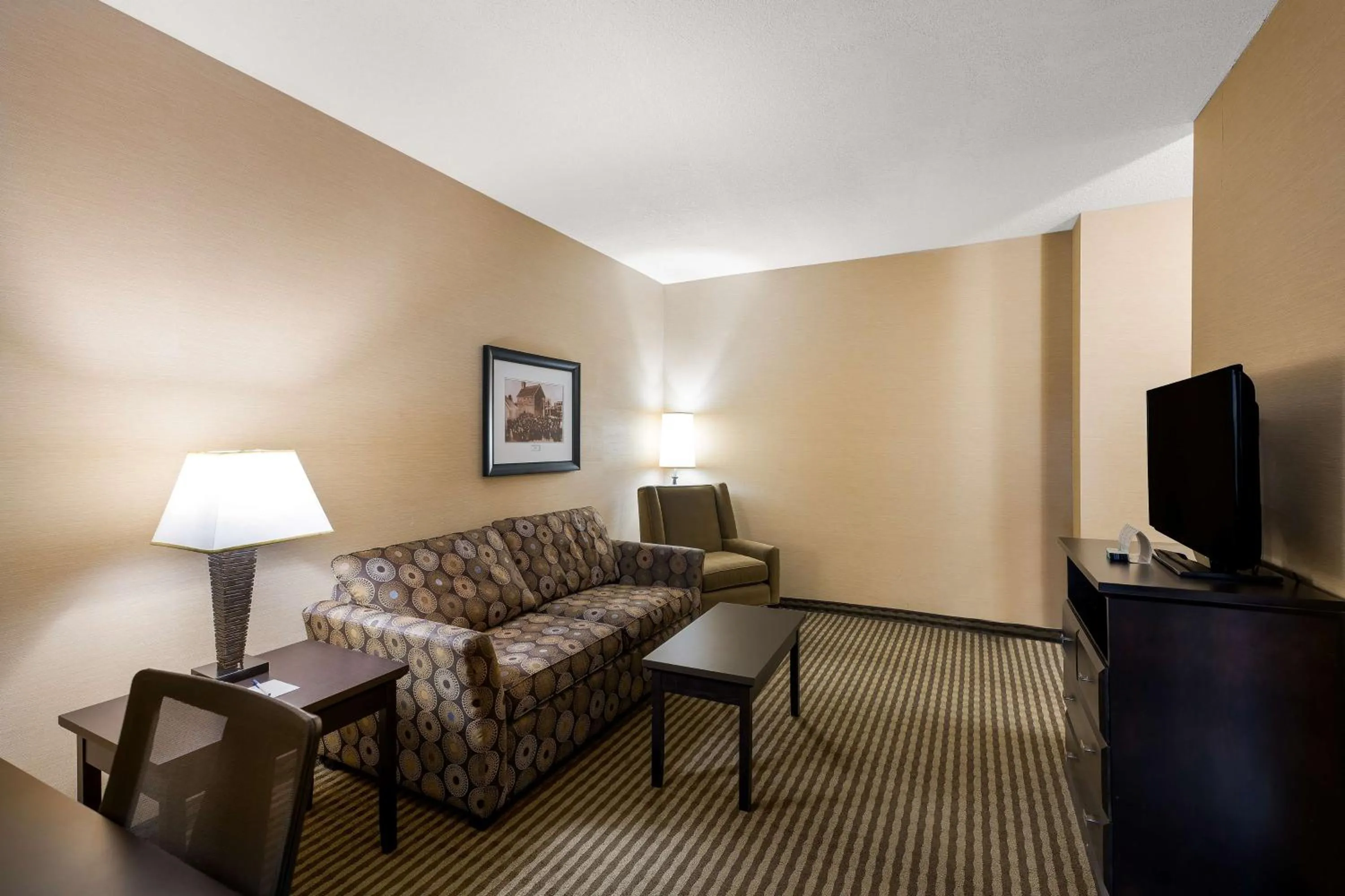 Photo of the whole room in Best Western Sunrise Inn & Suites