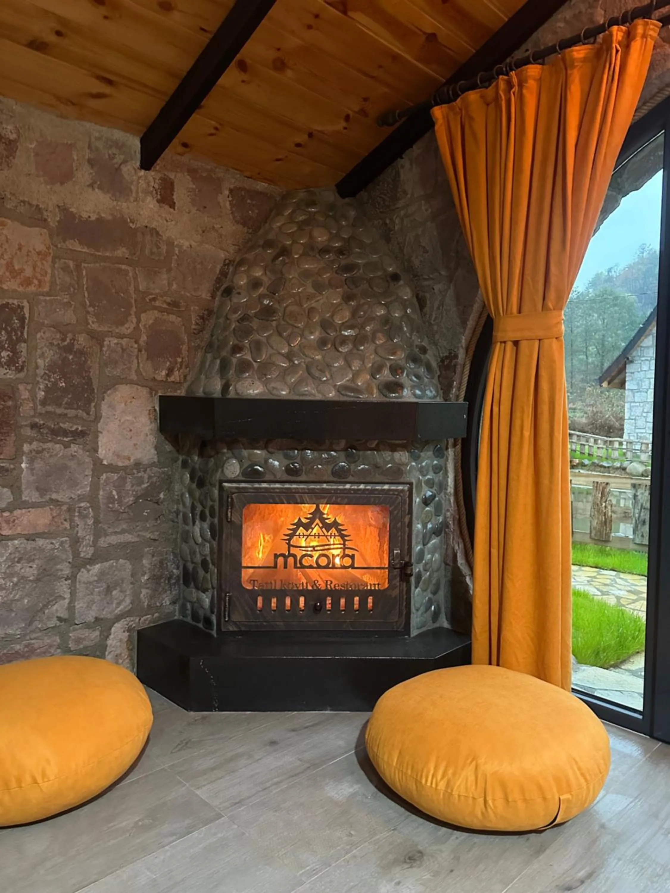 Photo of the whole room in Mcora Tatil Köyü