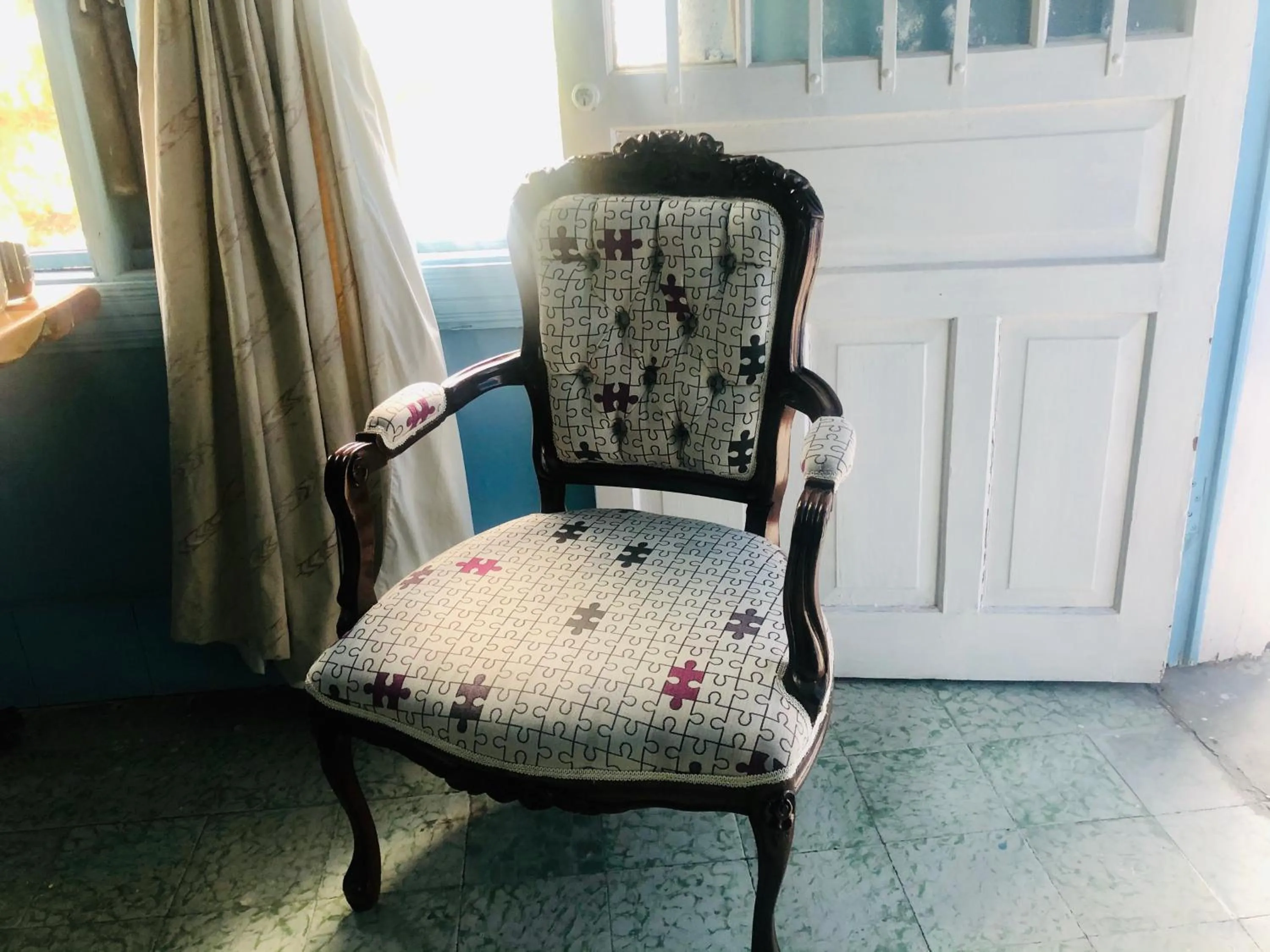 Seating area in Hostal Kuira Bá by Rotamundos