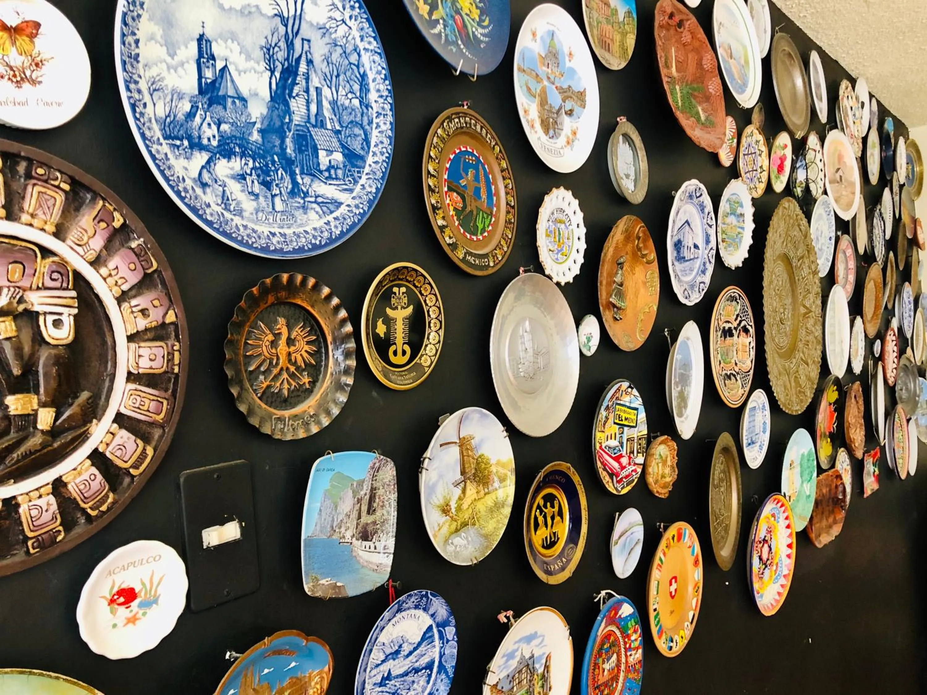 Decorative detail in Hostal Kuira Bá by Rotamundos