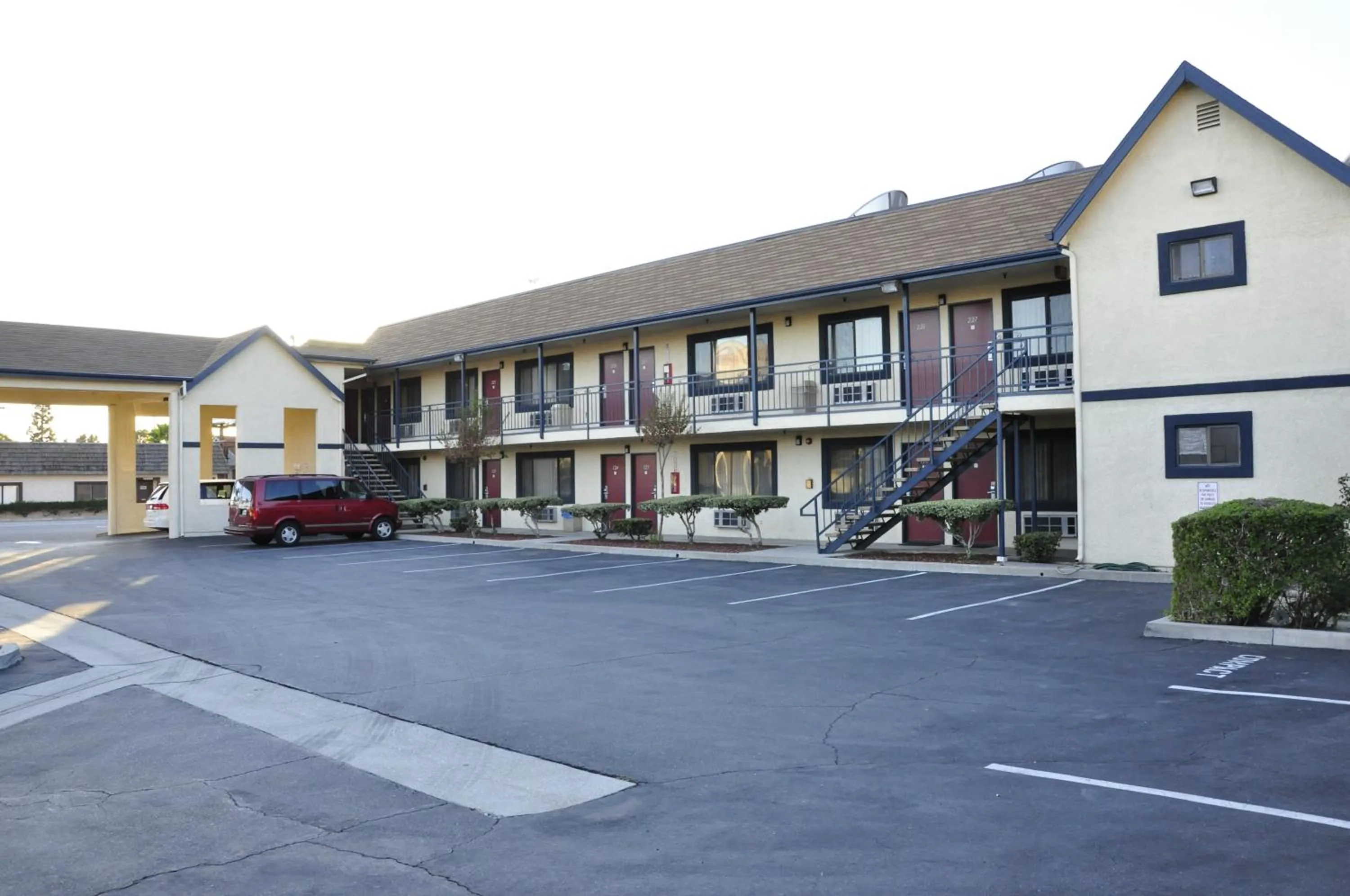 Property building in Luxury Inn