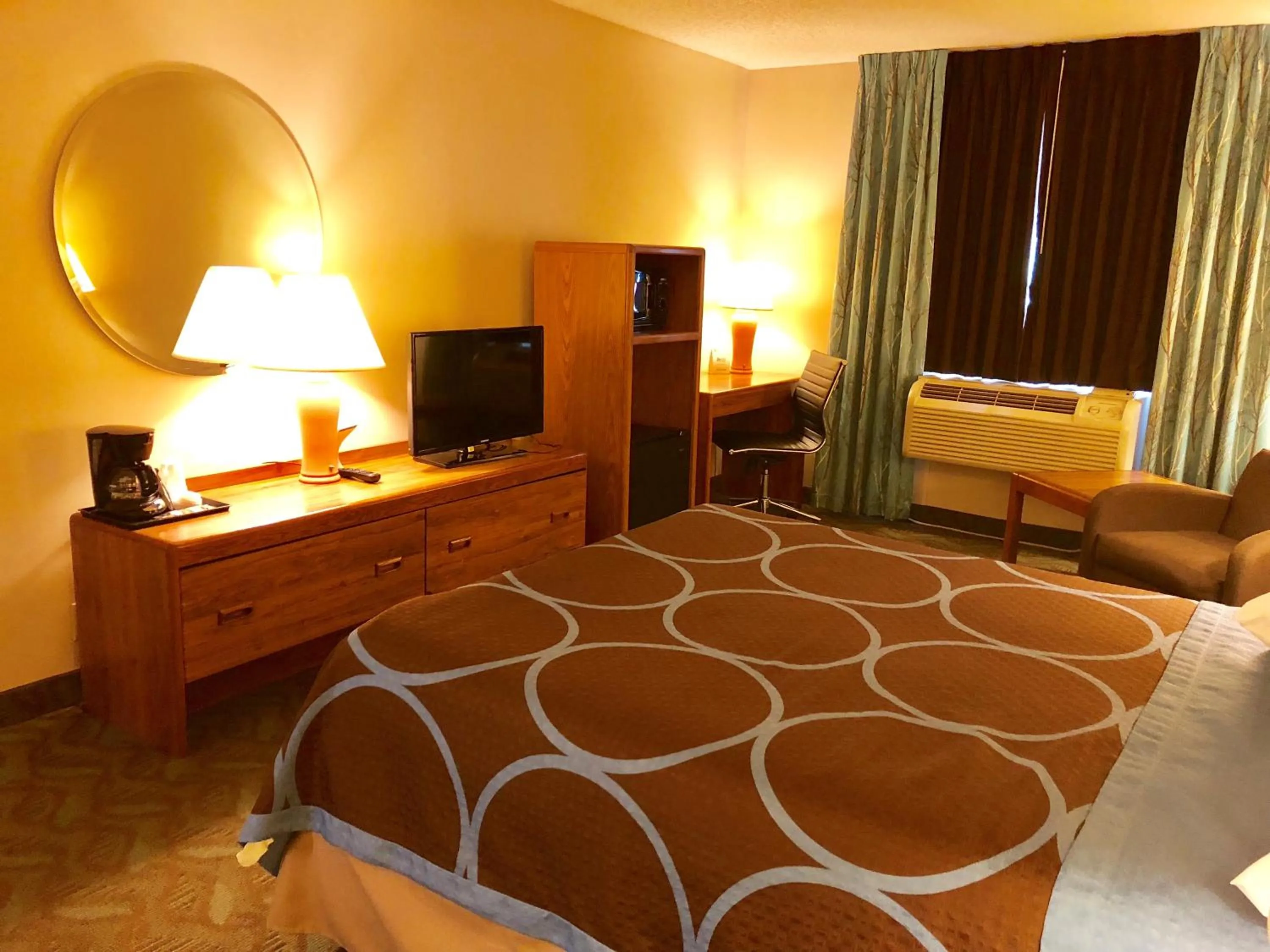 Bedroom in Super 8 by Wyndham Dodgeville