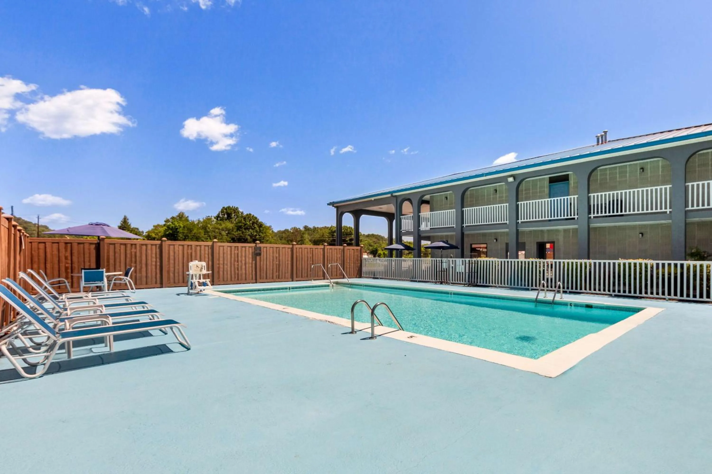 Pool view in Best Western Wilderness Trail Inn