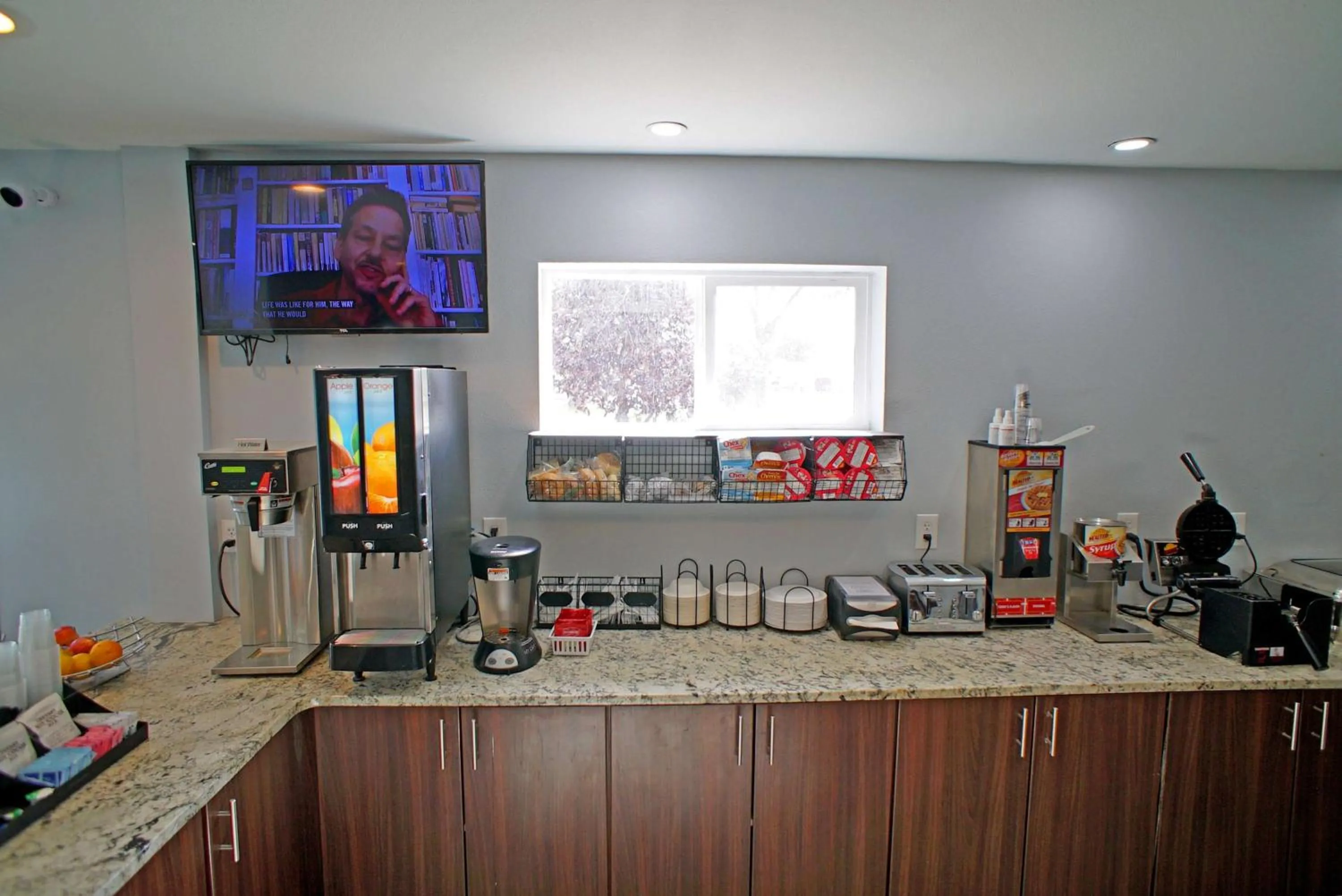 Restaurant/places to eat in Baymont by Wyndham Monte Vista