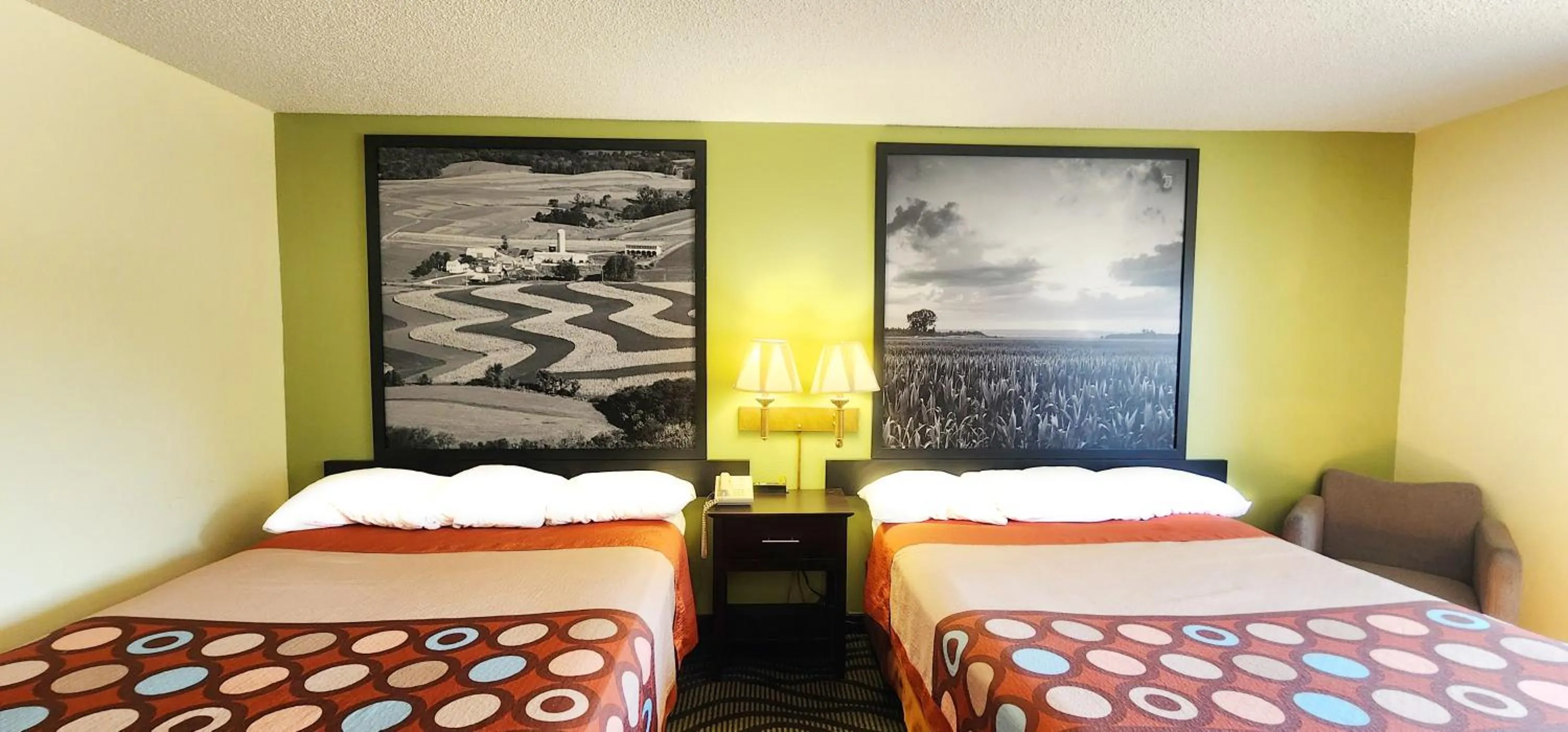 Bed in Super 8 by Wyndham Newton